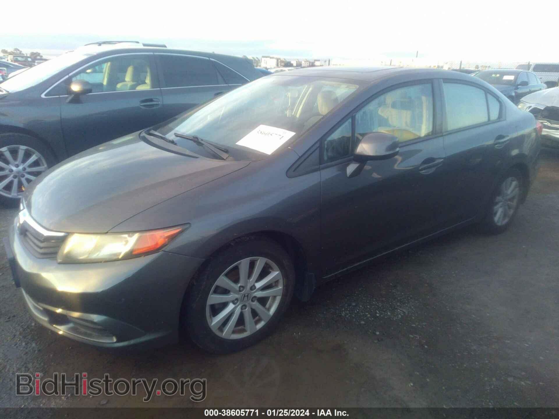 2012 HONDA CIVIC - VIN: 2HGFB2F83CH573084 - Photo 2