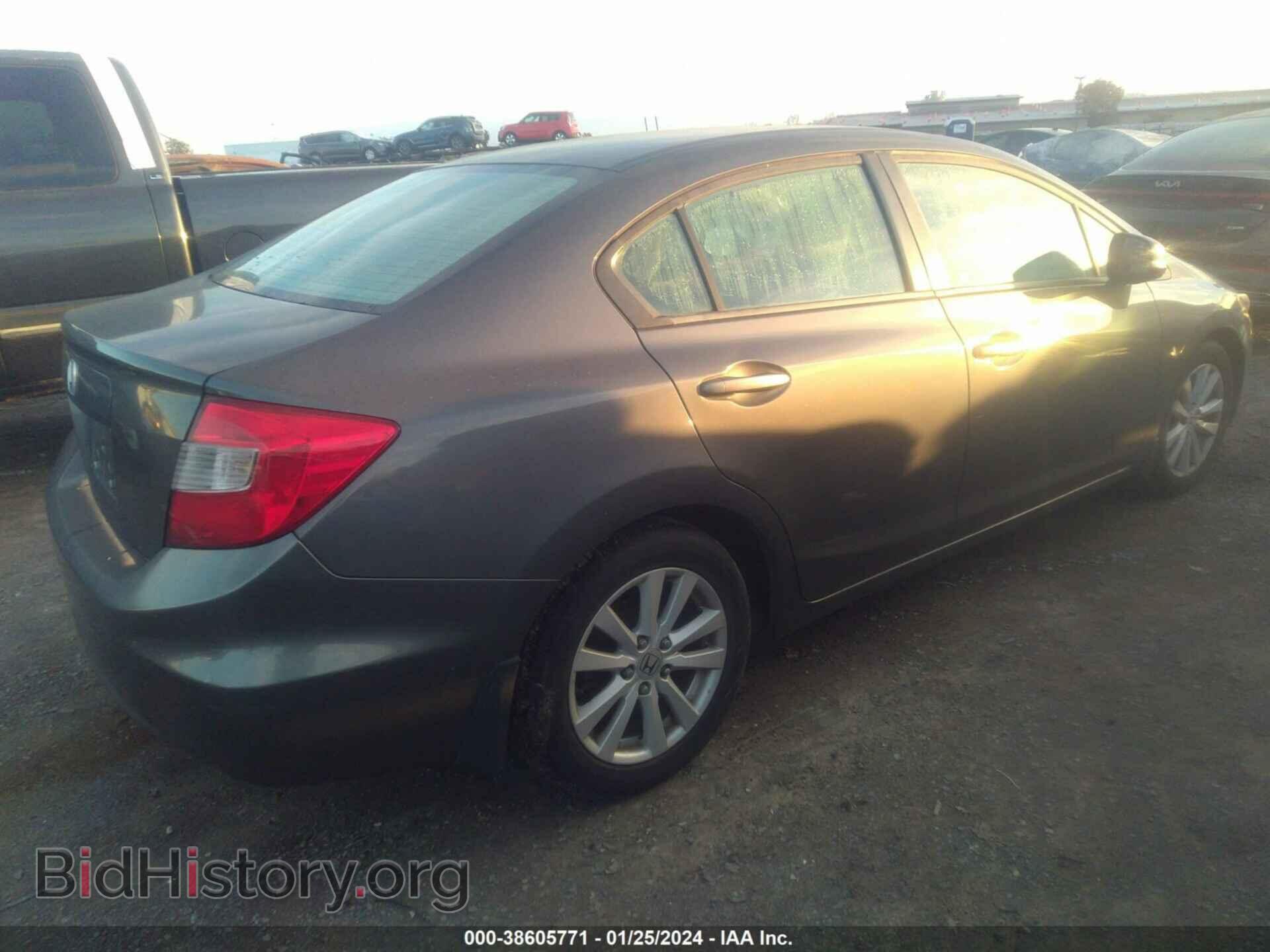 2012 HONDA CIVIC - VIN: 2HGFB2F83CH573084 - Photo 4