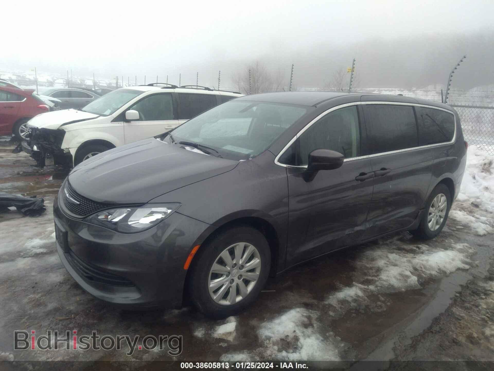 2019 CHRYSLER PACIFICA - VIN: 2C4RC1AG3KR597590 - Photo 2