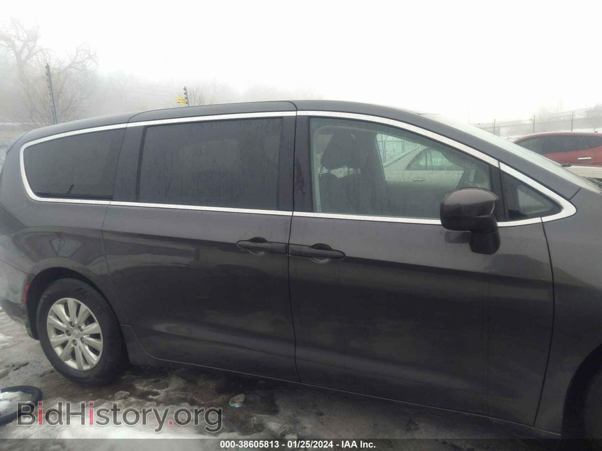 2019 CHRYSLER PACIFICA - VIN: 2C4RC1AG3KR597590 - Photo 13