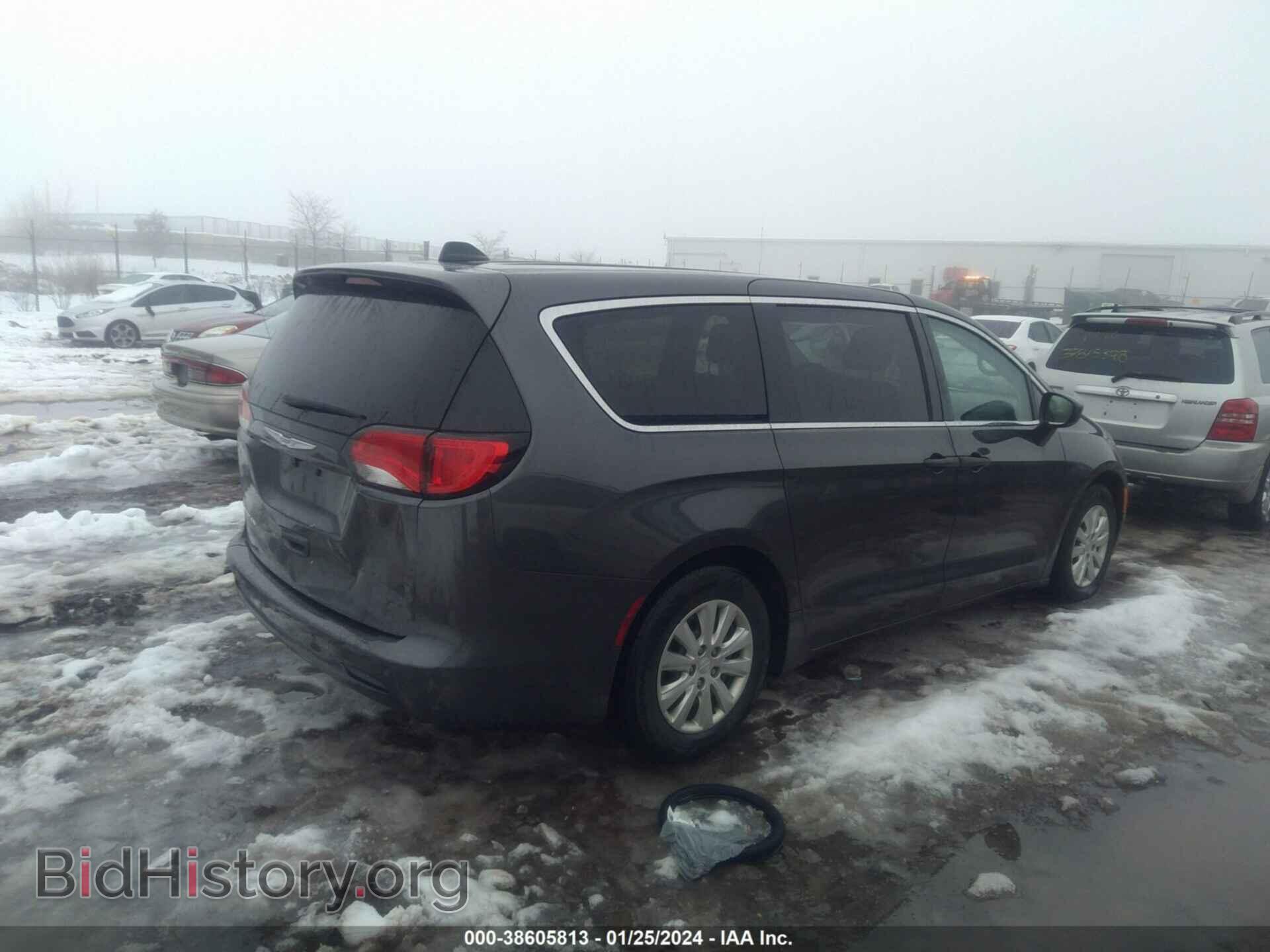 2019 CHRYSLER PACIFICA - VIN: 2C4RC1AG3KR597590 - Photo 4