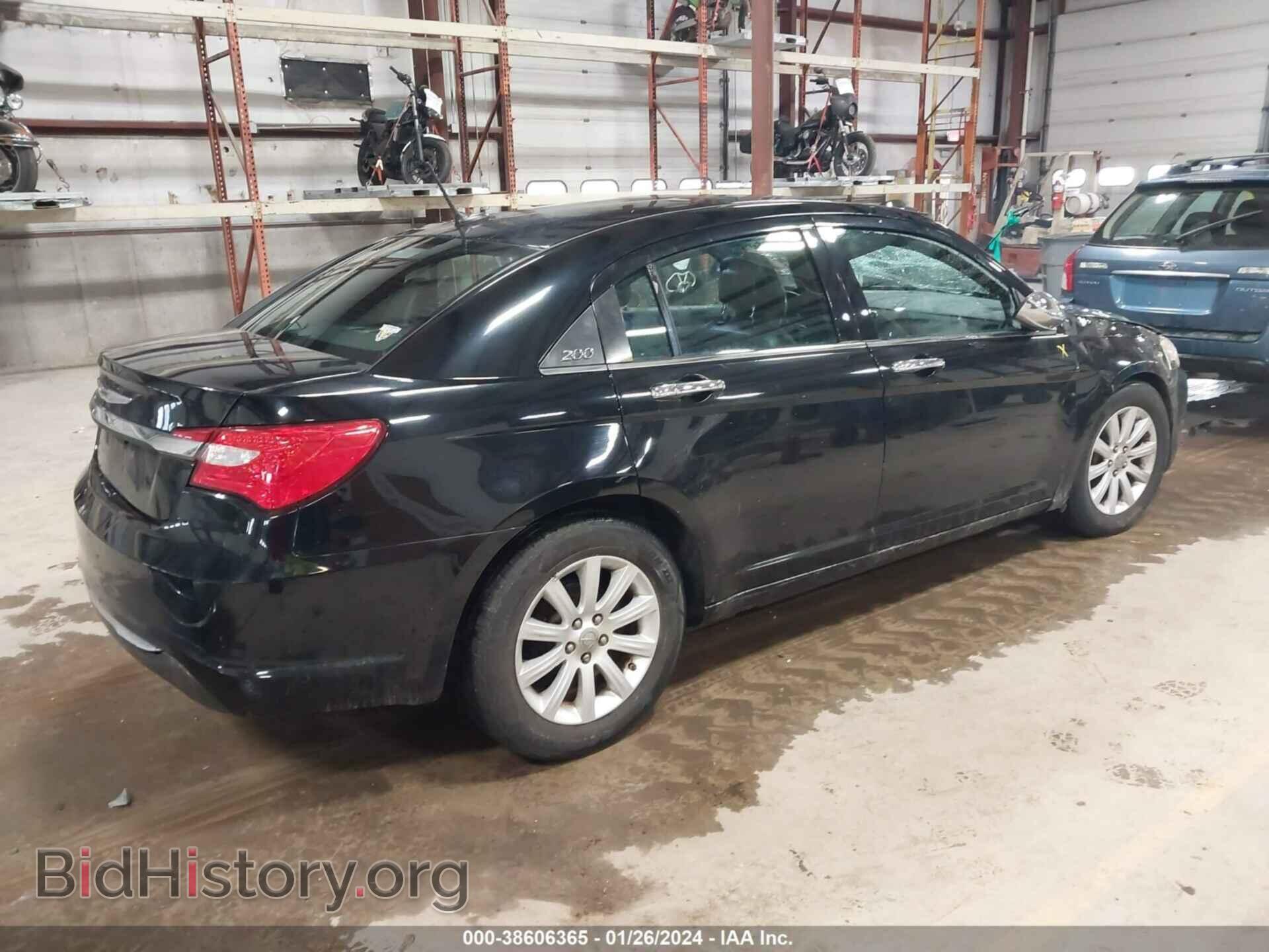 2013 CHRYSLER 200 - VIN: 1C3CCBCG6DN592946 - Фото 4