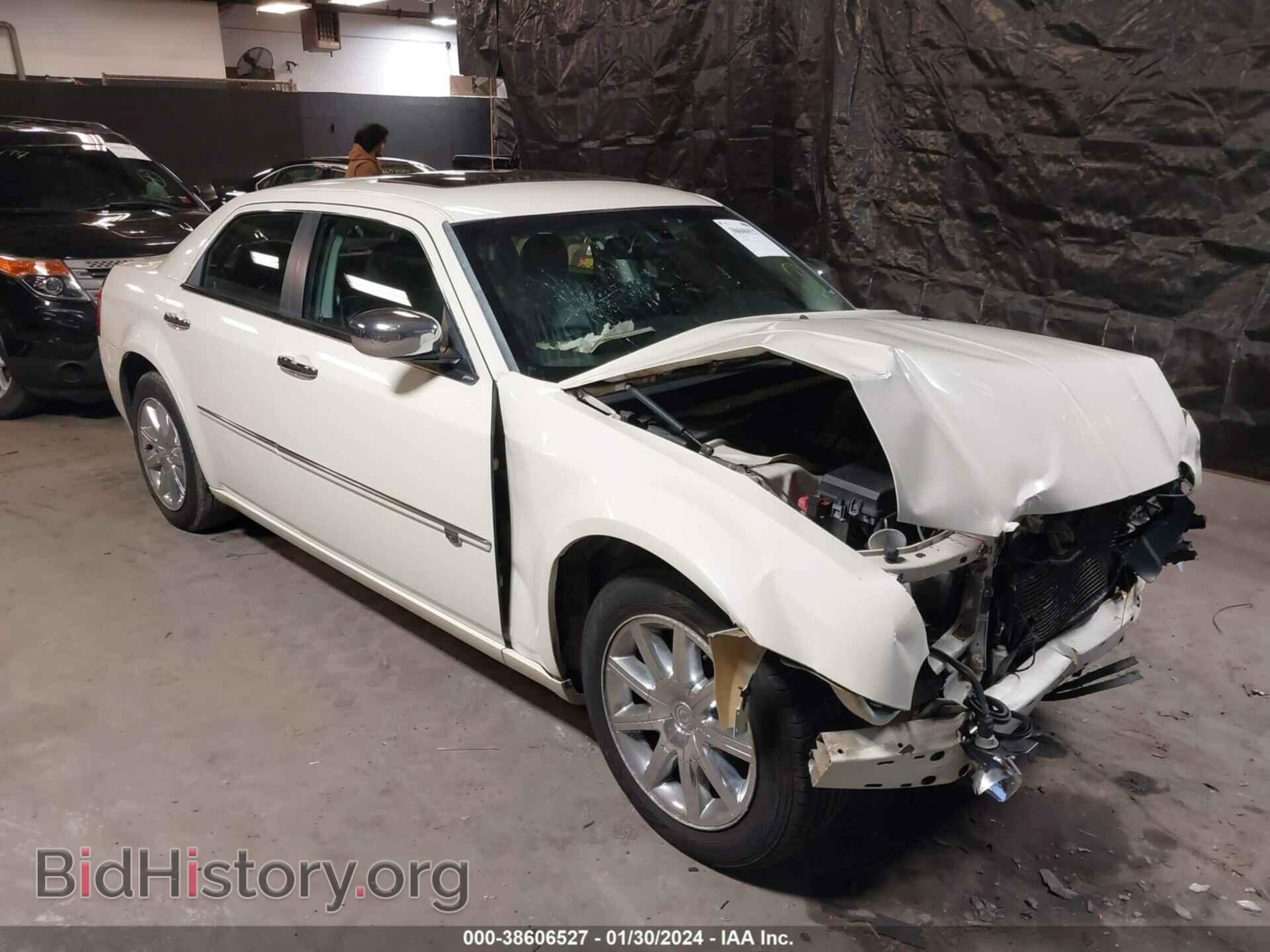 Photo 2C3LA63TX9H587792 - CHRYSLER 300C 2009