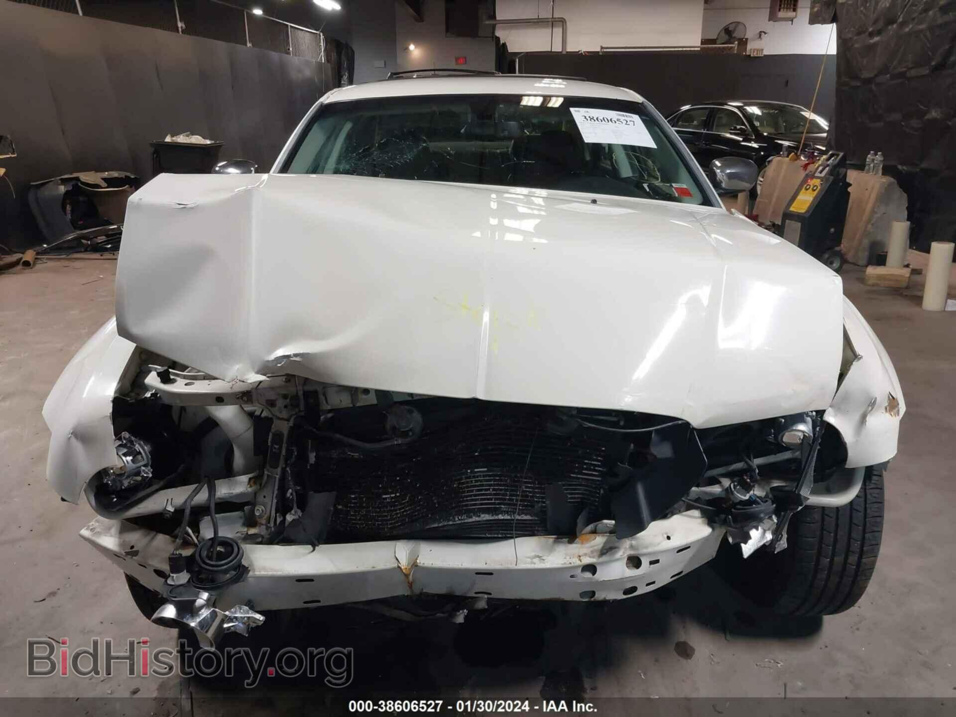 2009 CHRYSLER 300C - VIN: 2C3LA63TX9H587792 - Фото 12