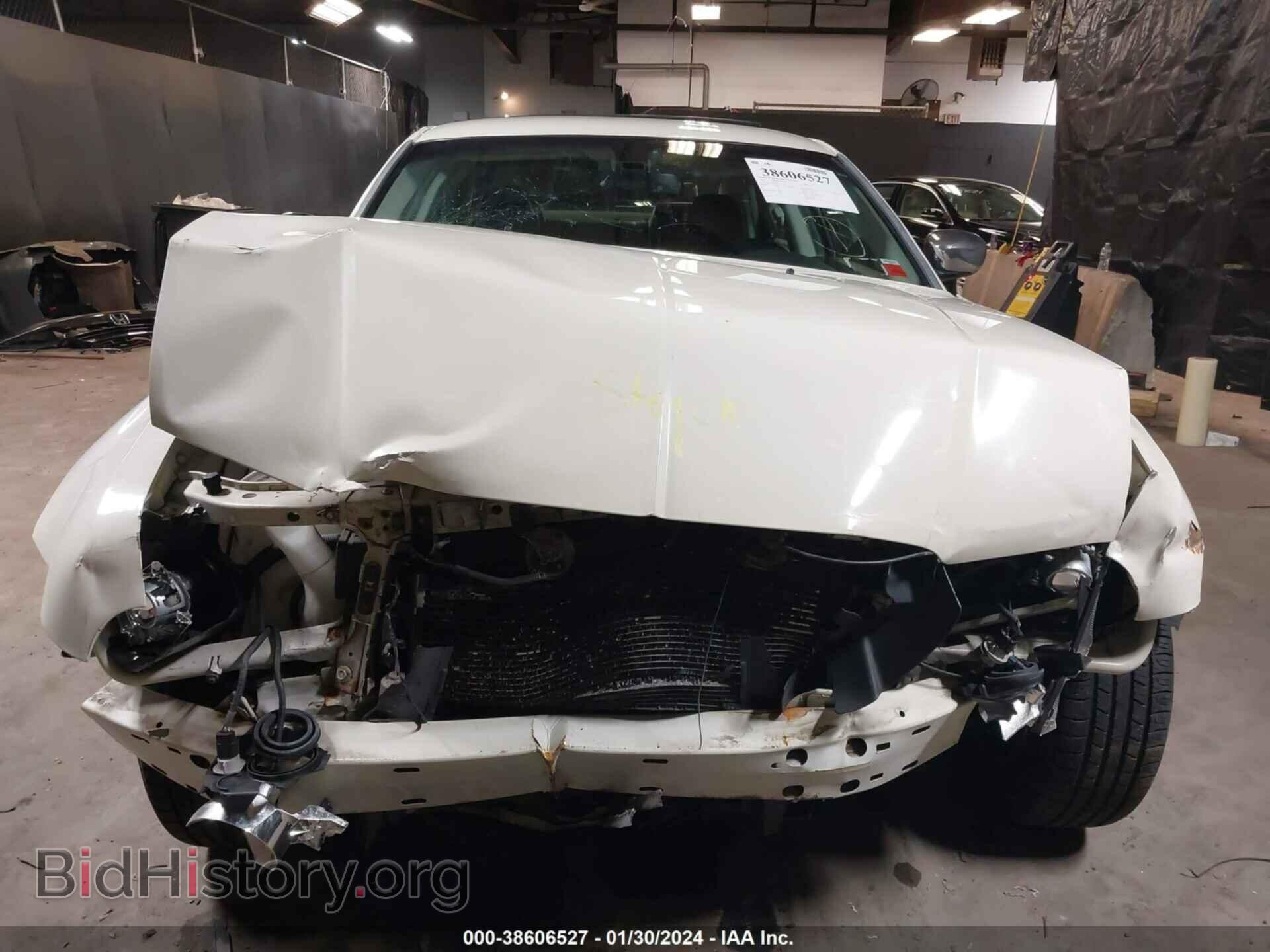 2009 CHRYSLER 300C - VIN: 2C3LA63TX9H587792 - Фото 6