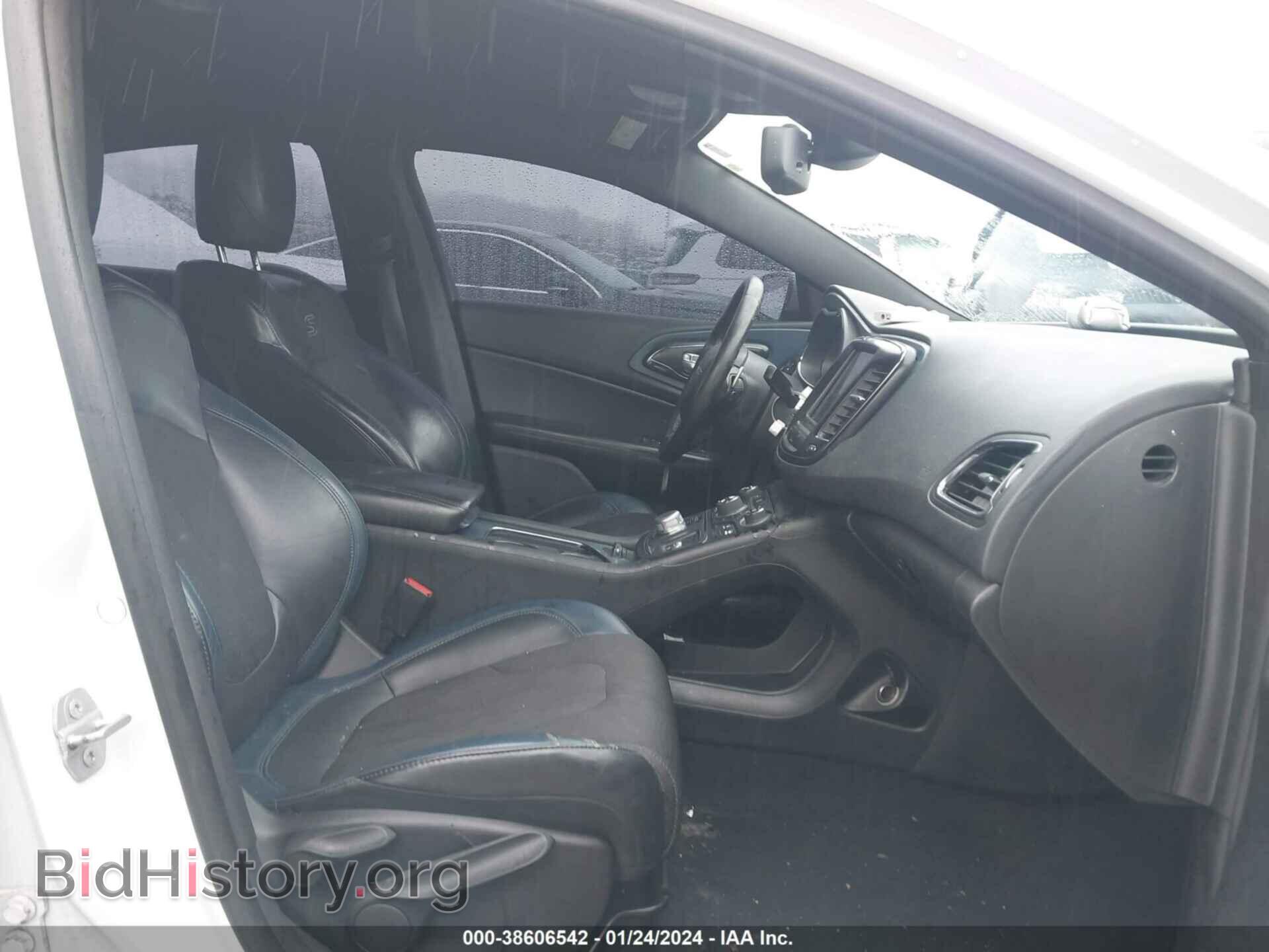 2016 CHRYSLER 200 - VIN: 1C3CCCBB4GN115609 - Фото 5