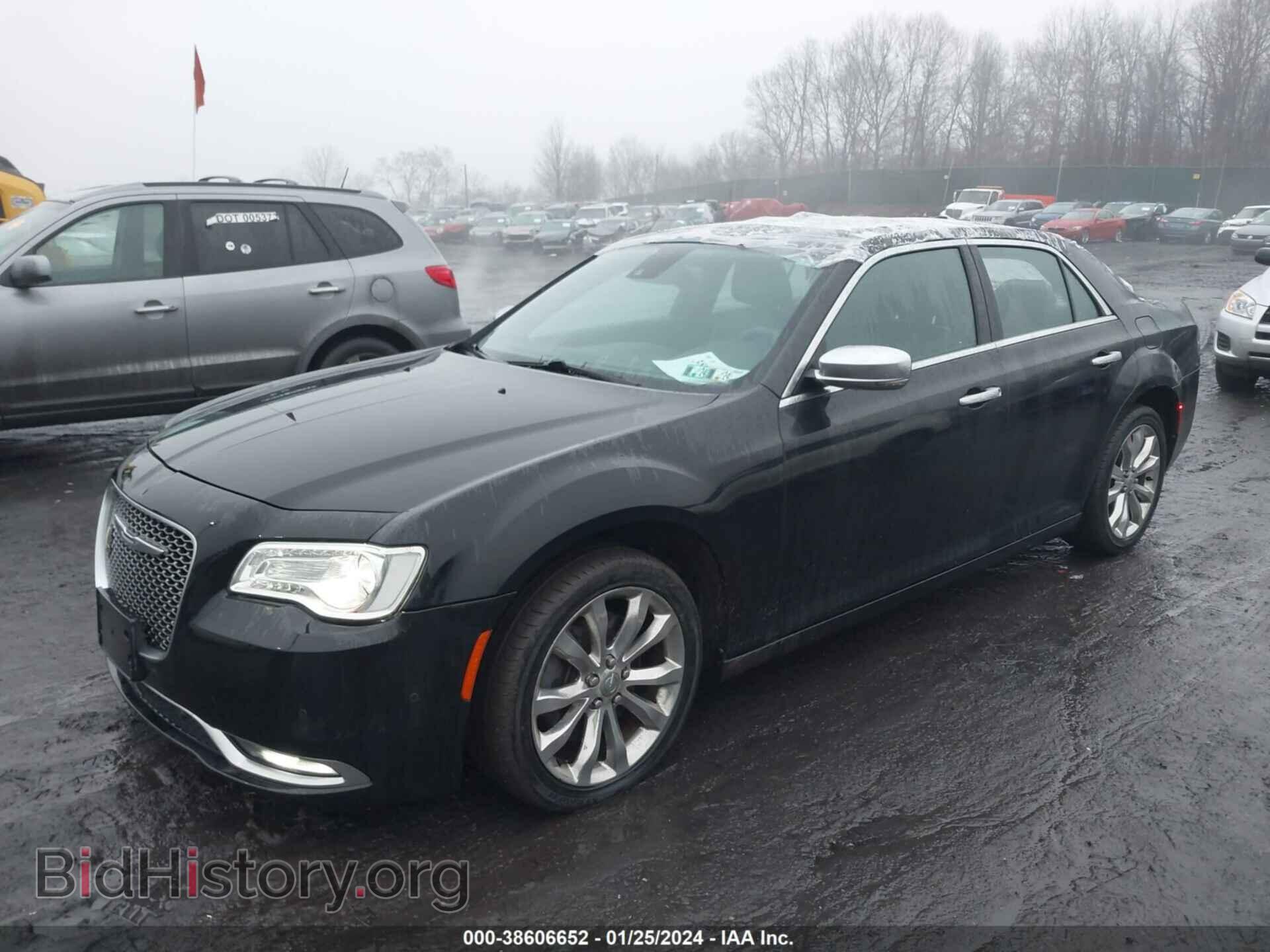 2015 CHRYSLER 300C - VIN: 2C3CCASG3FH767337 - Фото 2