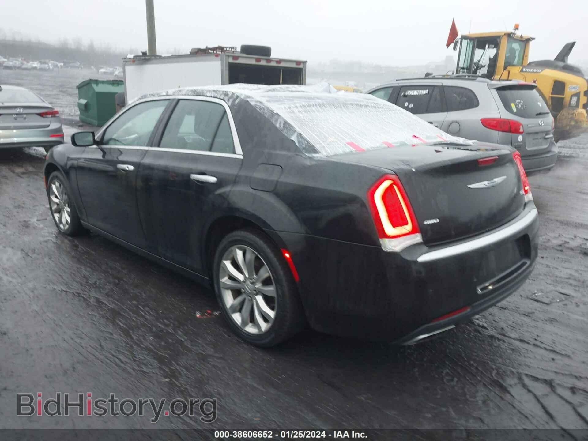 2015 CHRYSLER 300C - VIN: 2C3CCASG3FH767337 - Фото 3