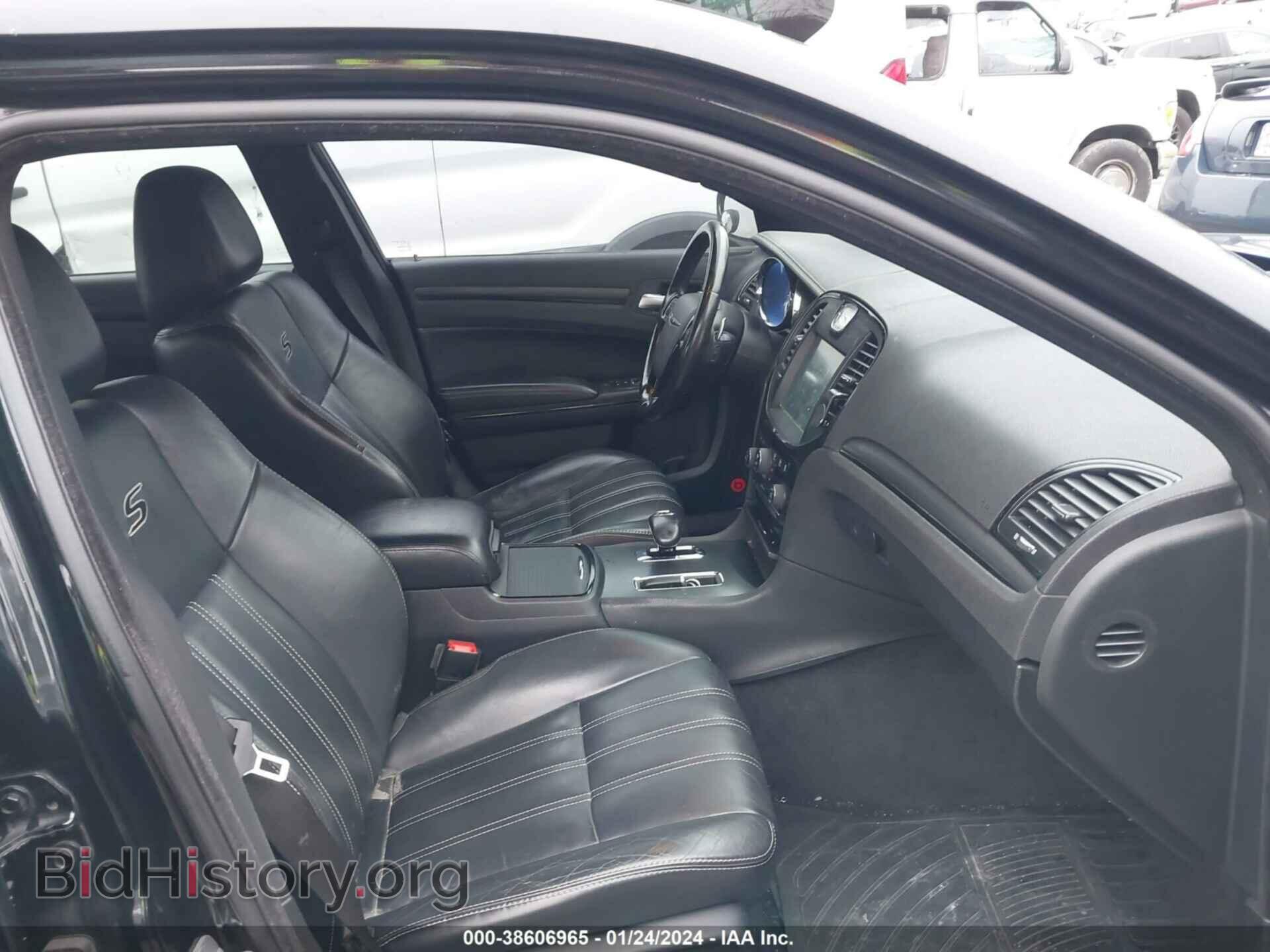 2013 CHRYSLER 300 - VIN: 2C3CCABG3DH731466 - Фото 5