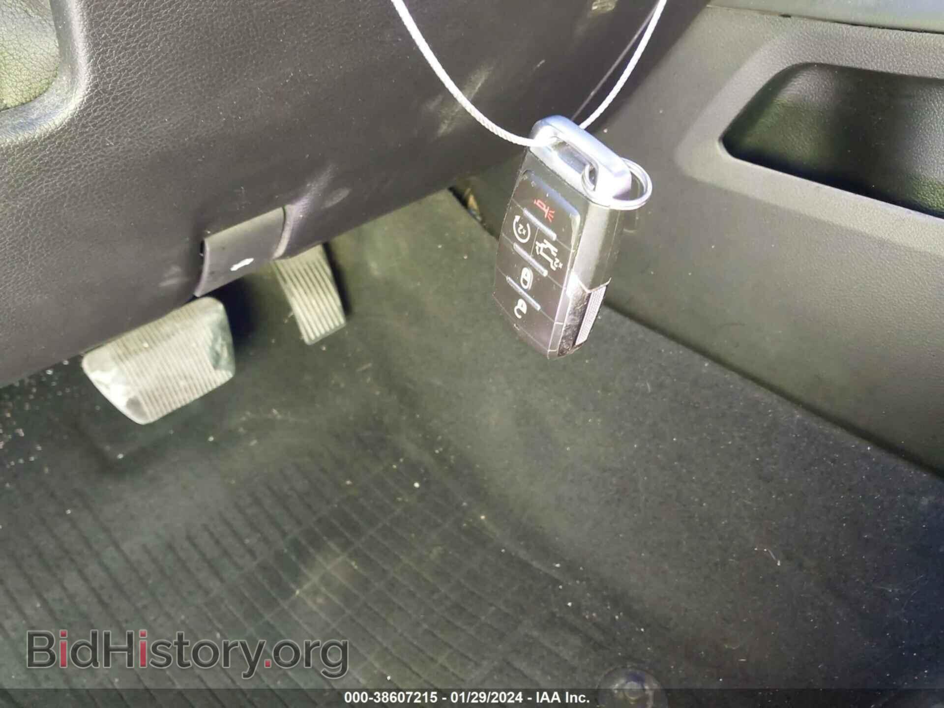 2019 RAM 1500 - VIN: 1C6SRFST1KN529429 - Фото 11