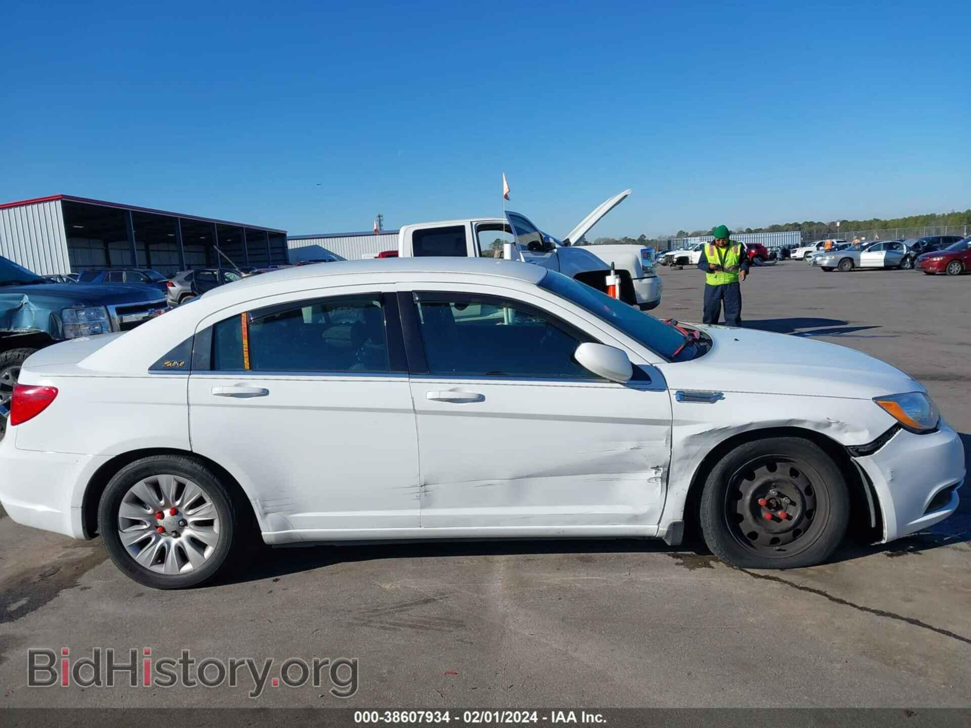 2014 CHRYSLER 200 - VIN: 1C3CCBAG0EN103672 - Фото 6