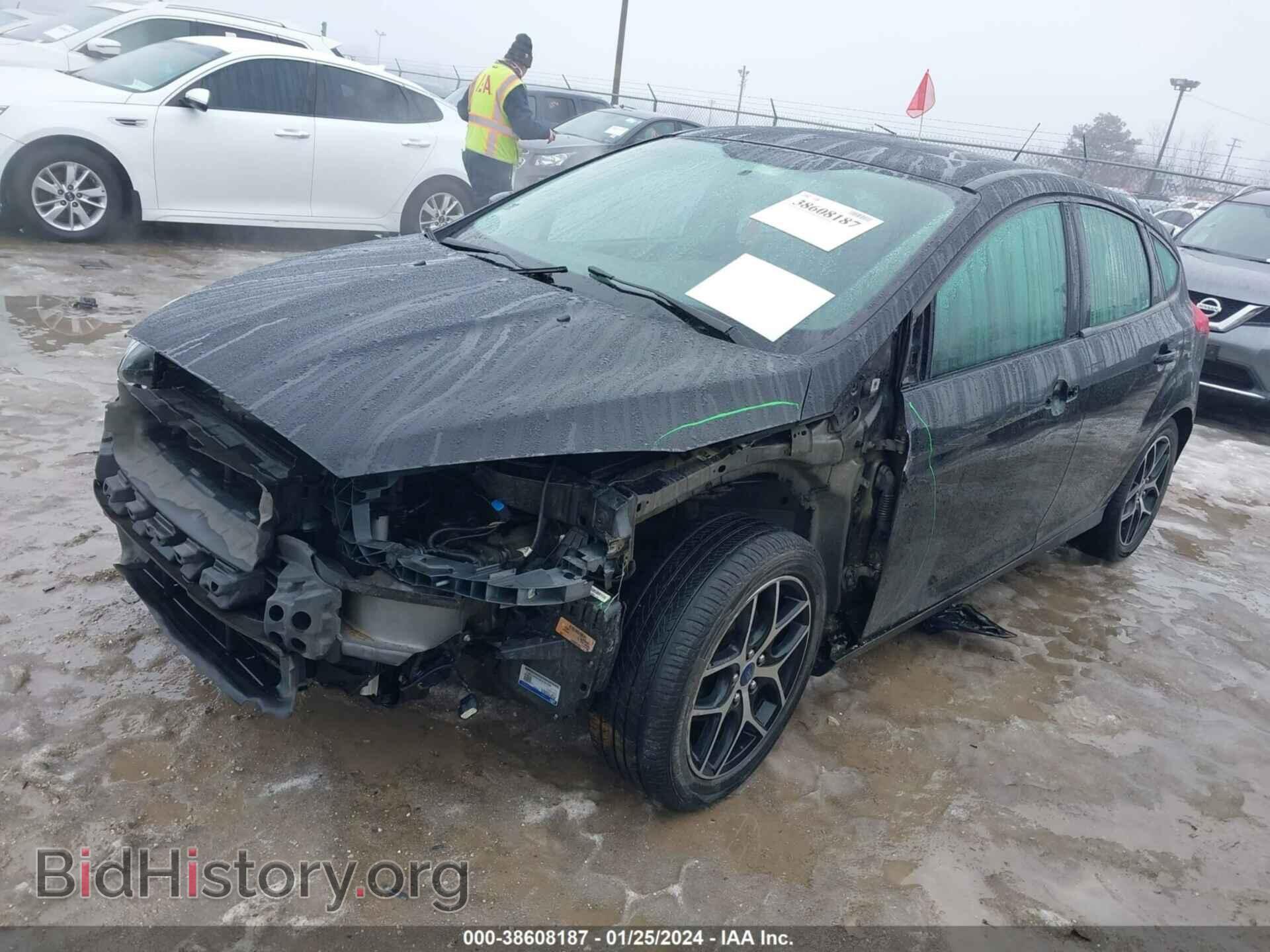 2017 FORD FOCUS - VIN: 1FADP3M24HL275672 - Фото 2