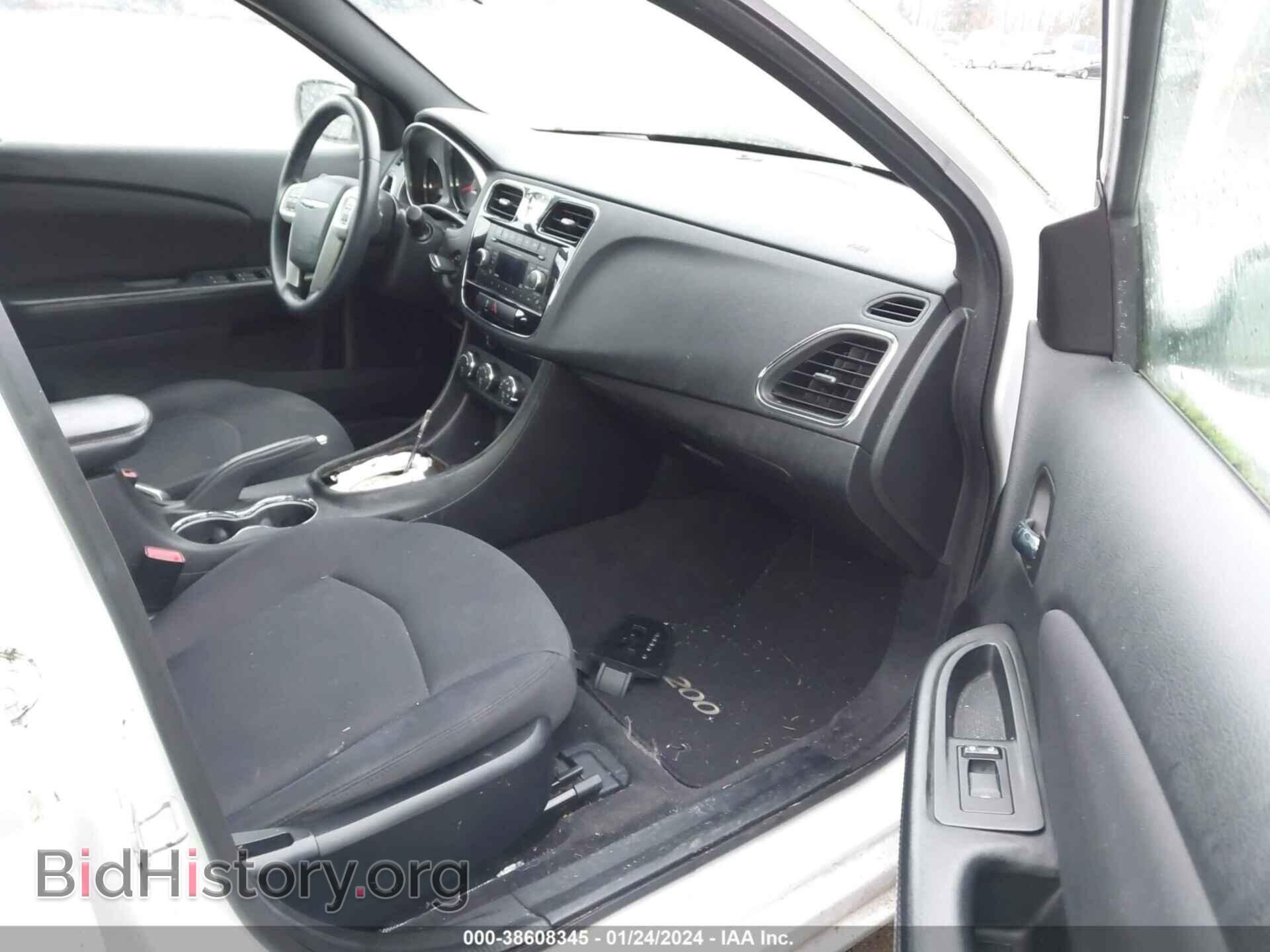 2013 CHRYSLER 200 - VIN: 1C3CCBBB0DN695737 - Фото 5