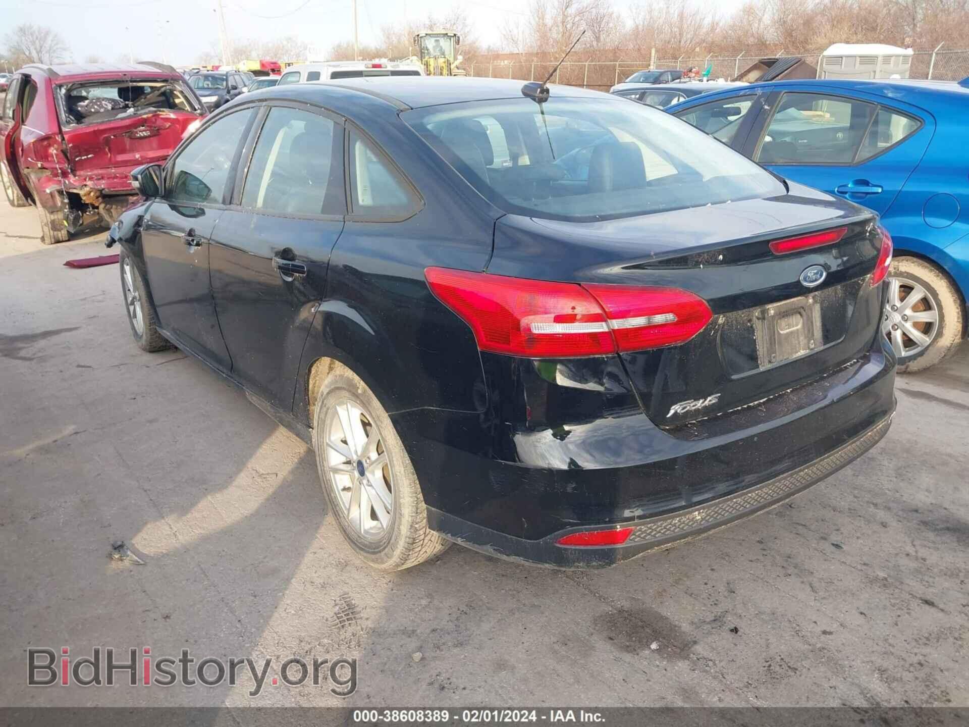 2016 FORD FOCUS - VIN: 1FADP3F2XGL314700 - Фото 3