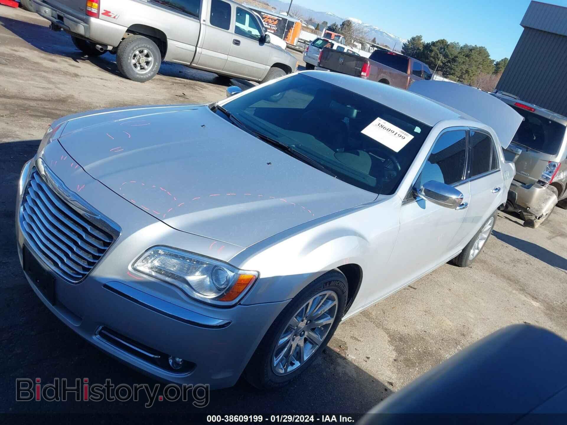 2012 CHRYSLER 300 - VIN: 2C3CCACG1CH249124 - Фото 2