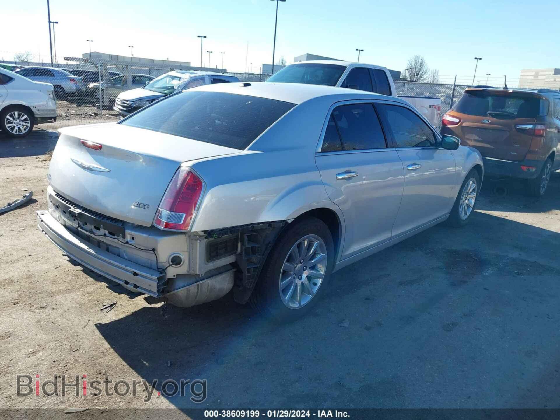 2012 CHRYSLER 300 - VIN: 2C3CCACG1CH249124 - Фото 4