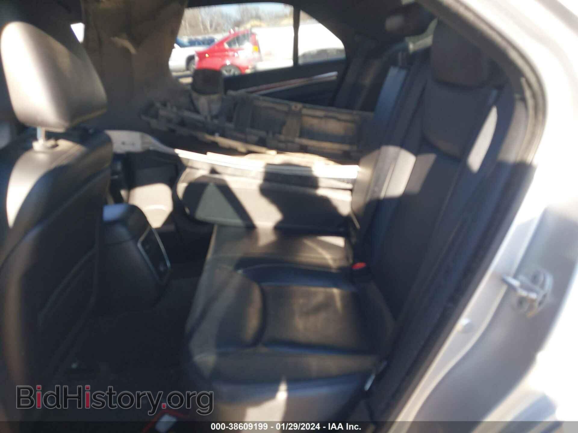 2012 CHRYSLER 300 - VIN: 2C3CCACG1CH249124 - Фото 8