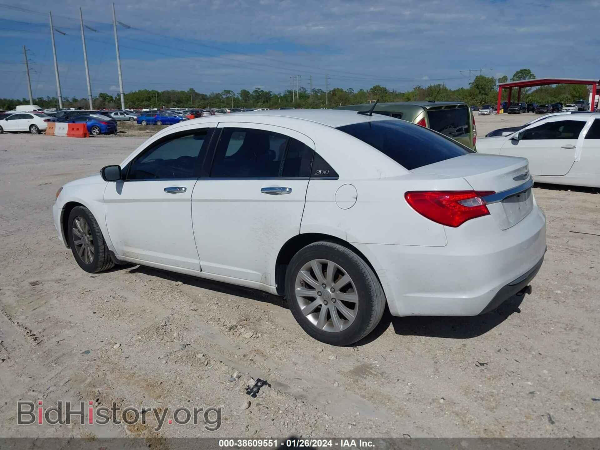 2013 CHRYSLER 200 - VIN: 1C3CCBCG1DN723572 - Фото 3
