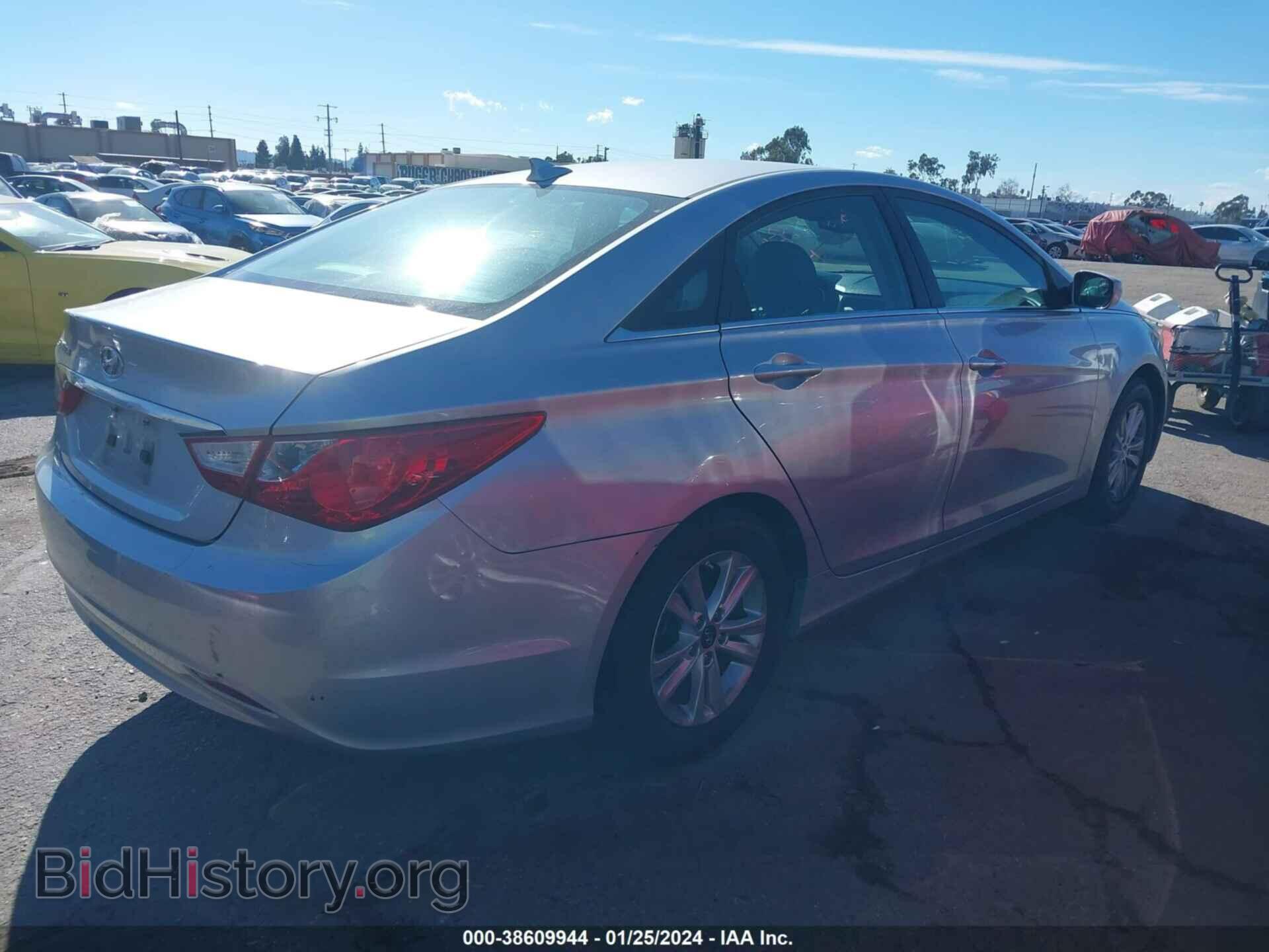2013 HYUNDAI SONATA - VIN: 5NPEB4AC0DH704255 - Фото 4