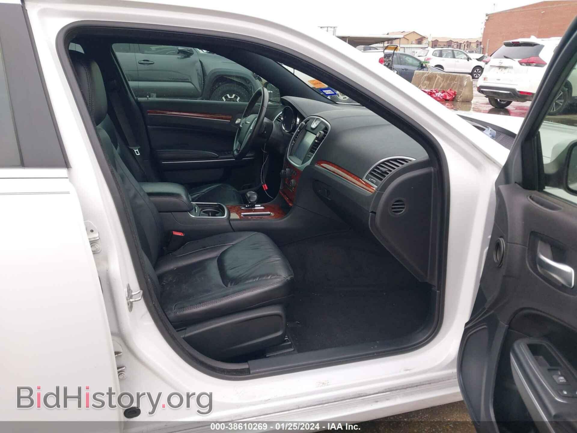 2013 CHRYSLER 300 - VIN: 2C3CCAAG3DH513495 - Фото 5