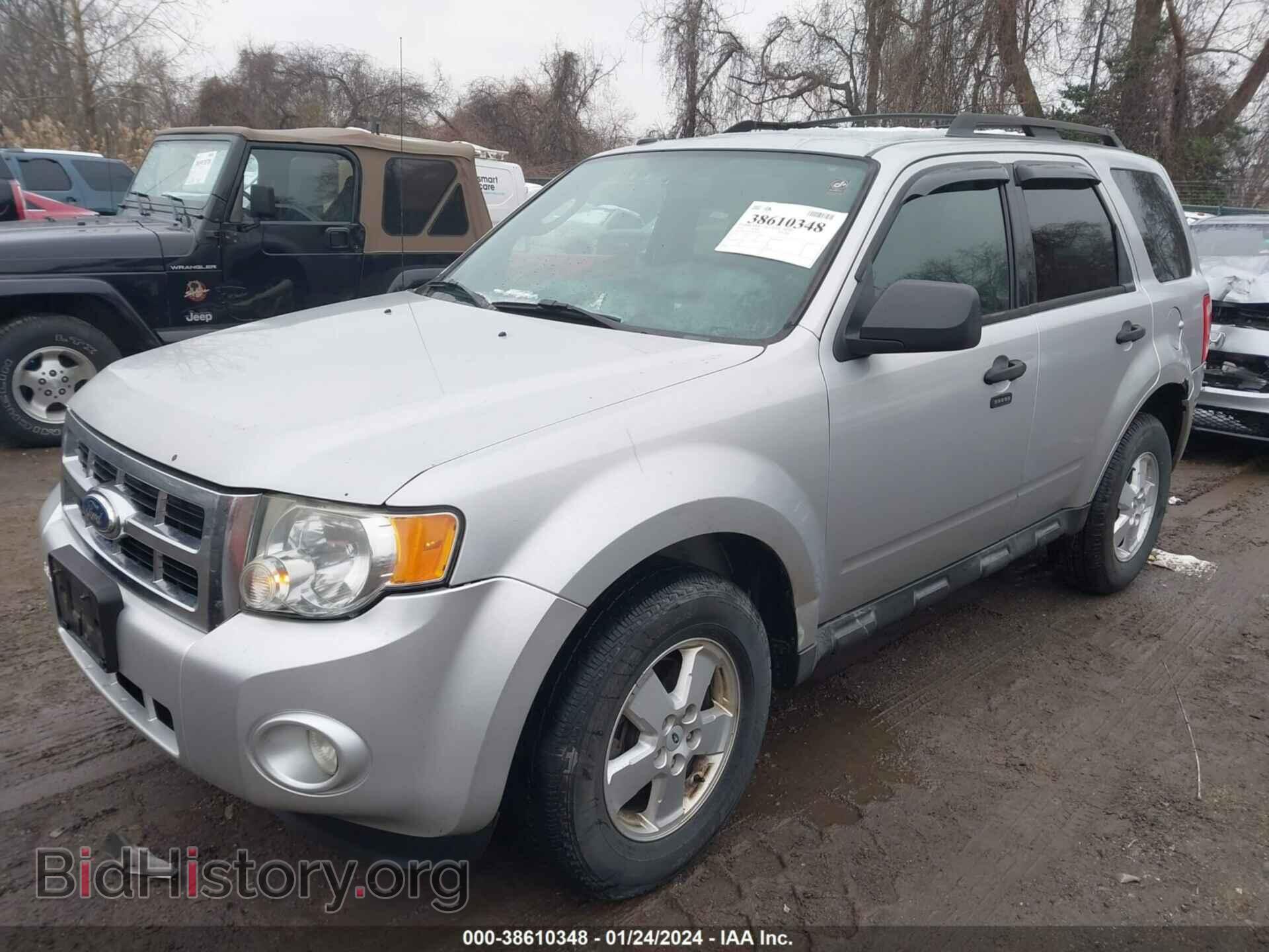 2010 FORD ESCAPE - VIN: 1FMCU0D76AKB20525 - Фото 2