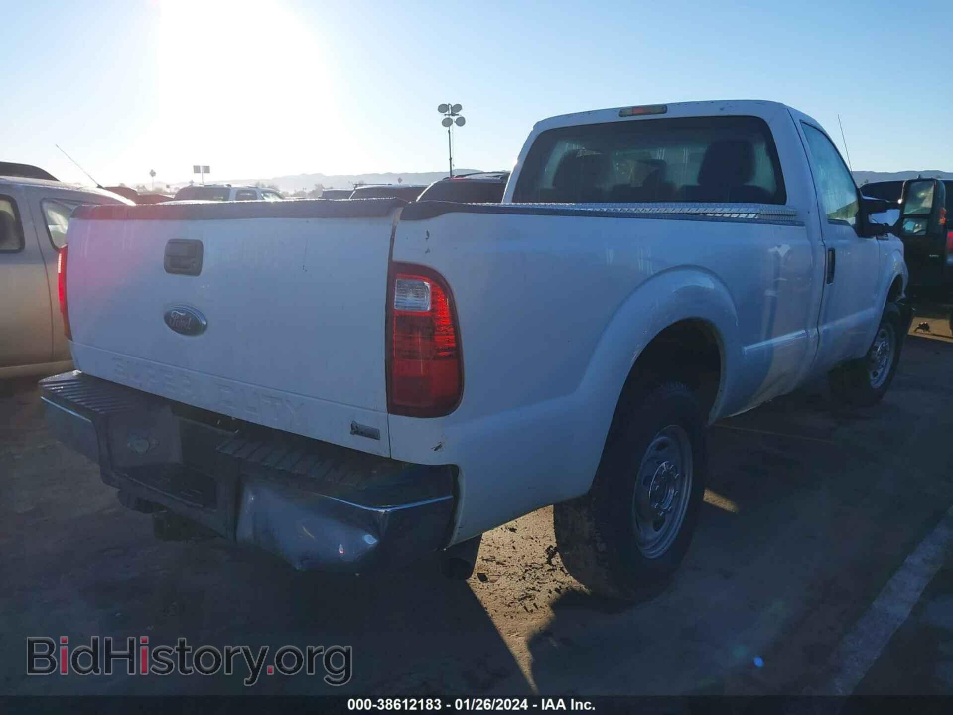 2011 FORD F-250 - VIN: 1FTBF2A69BEB32508 - Фото 4