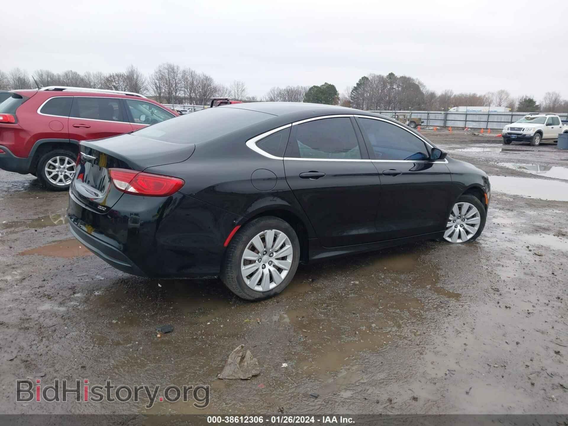 2015 CHRYSLER 200 - VIN: 1C3CCCFB8FN683693 - Photo 4