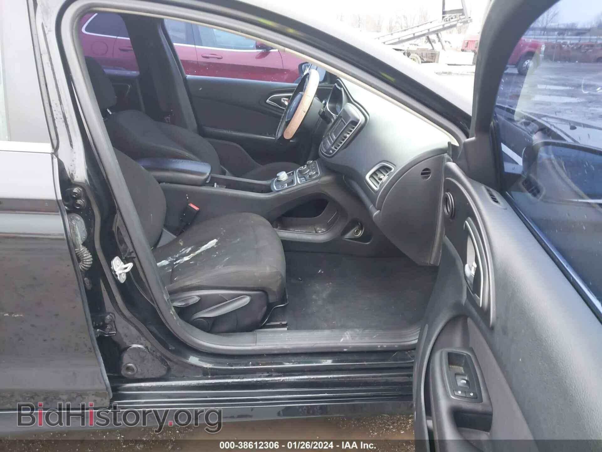 2015 CHRYSLER 200 - VIN: 1C3CCCFB8FN683693 - Photo 5