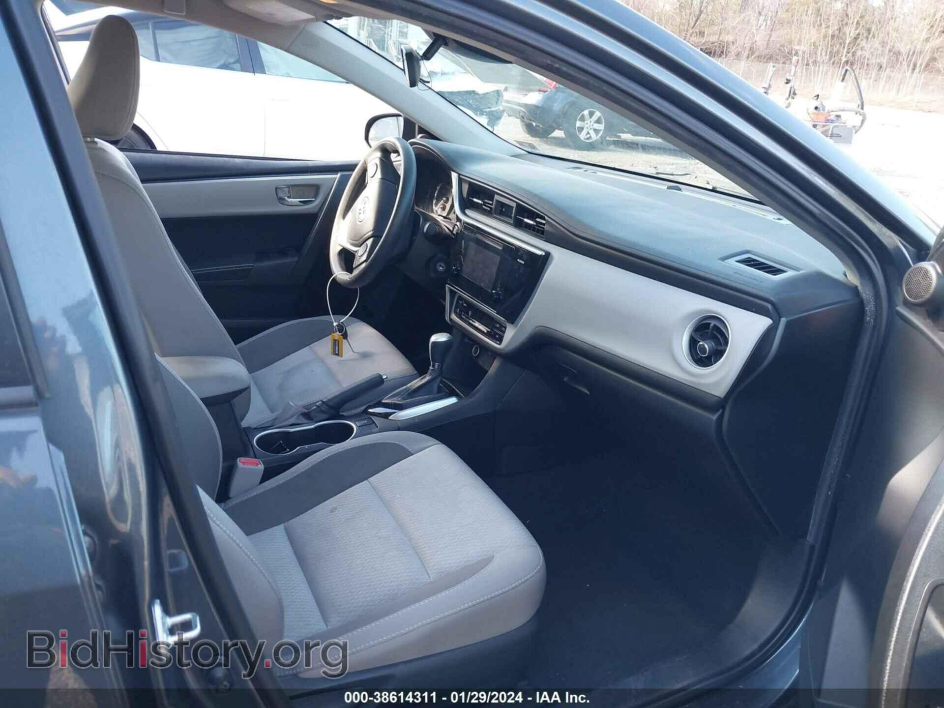 2017 TOYOTA COROLLA - VIN: 2T1BURHE5HC856266 - Фото 5