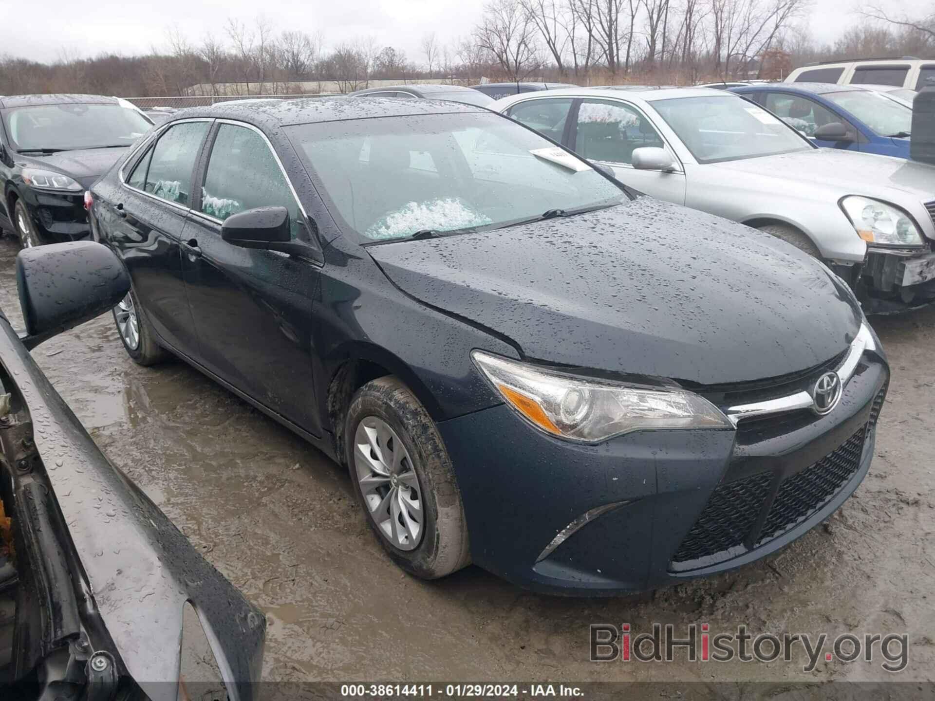 Photo 4T4BF1FK5FR483235 - TOYOTA CAMRY 2015
