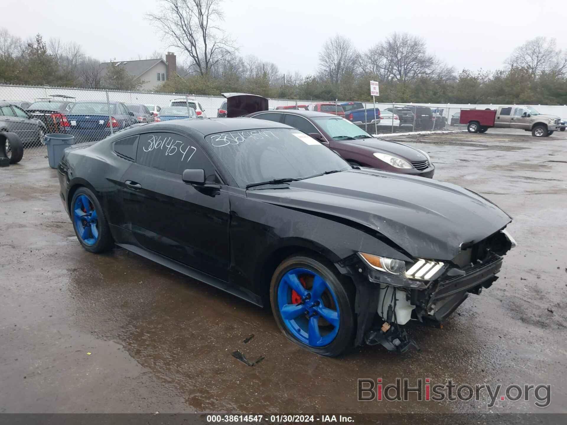 Photo 1FA6P8AM8F5325499 - FORD MUSTANG 2015