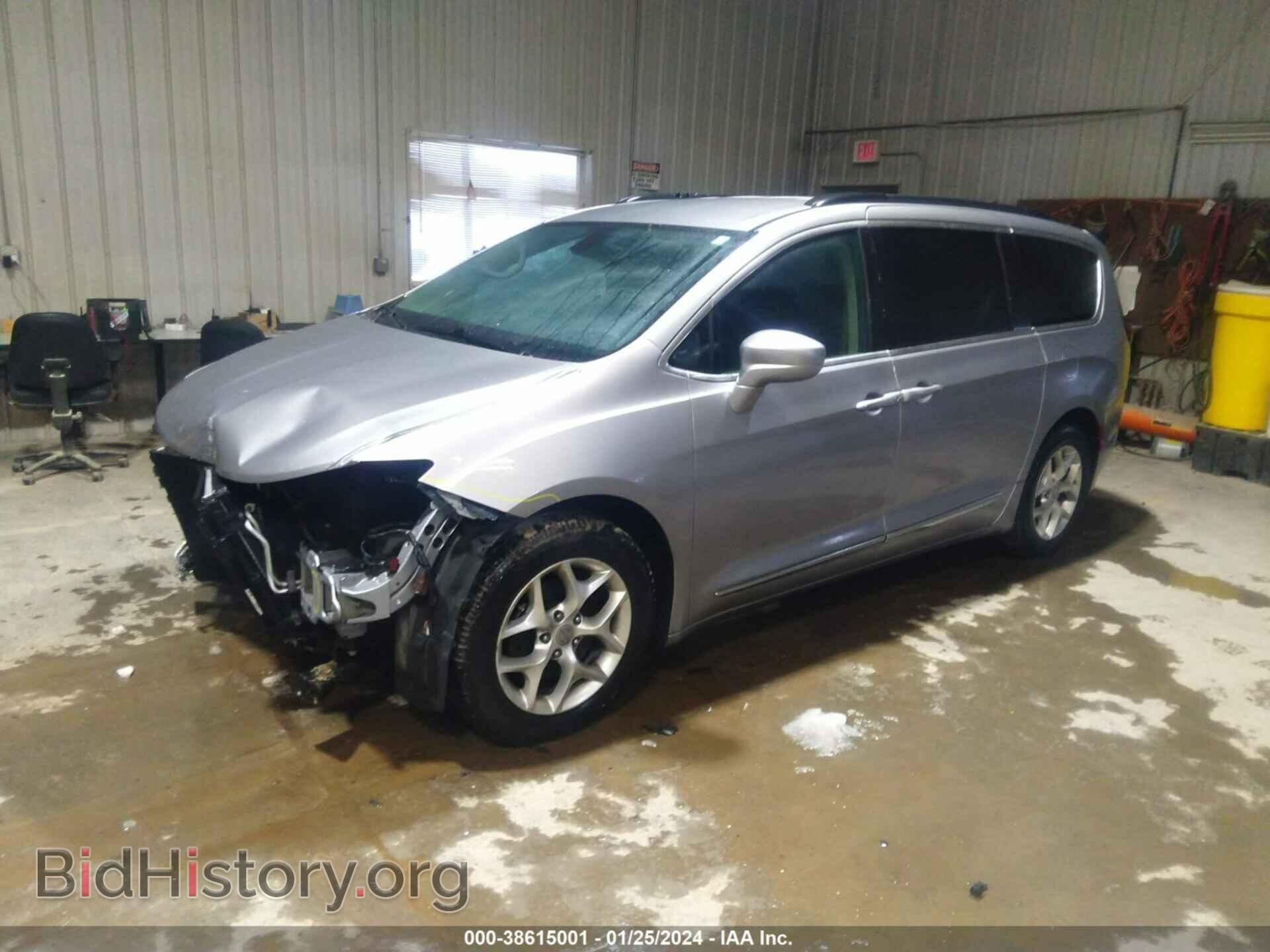 2017 CHRYSLER PACIFICA - VIN: 2C4RC1BG5HR763213 - Фото 2