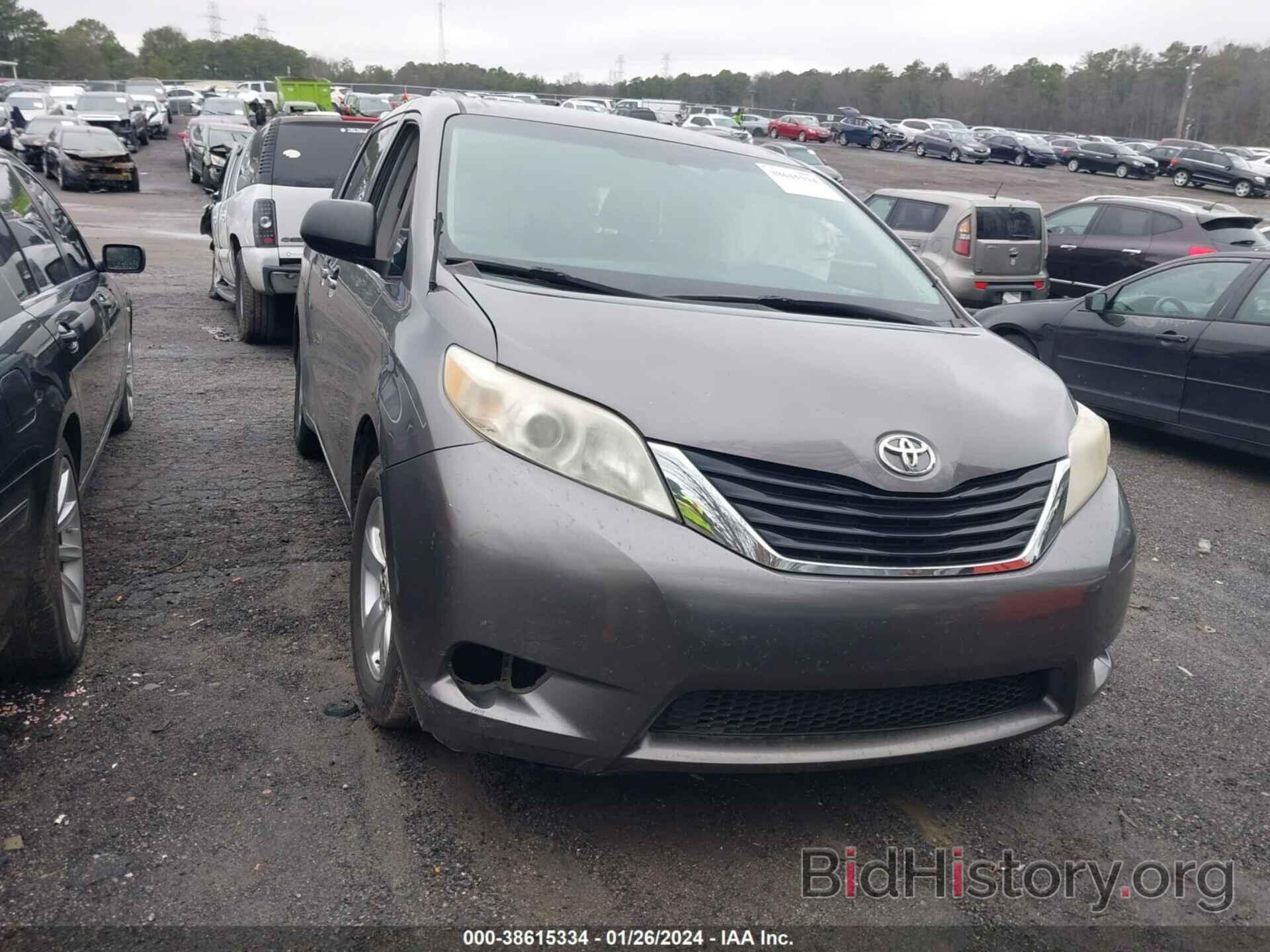 Photo 5TDKK3DC9ES440537 - TOYOTA SIENNA 2014