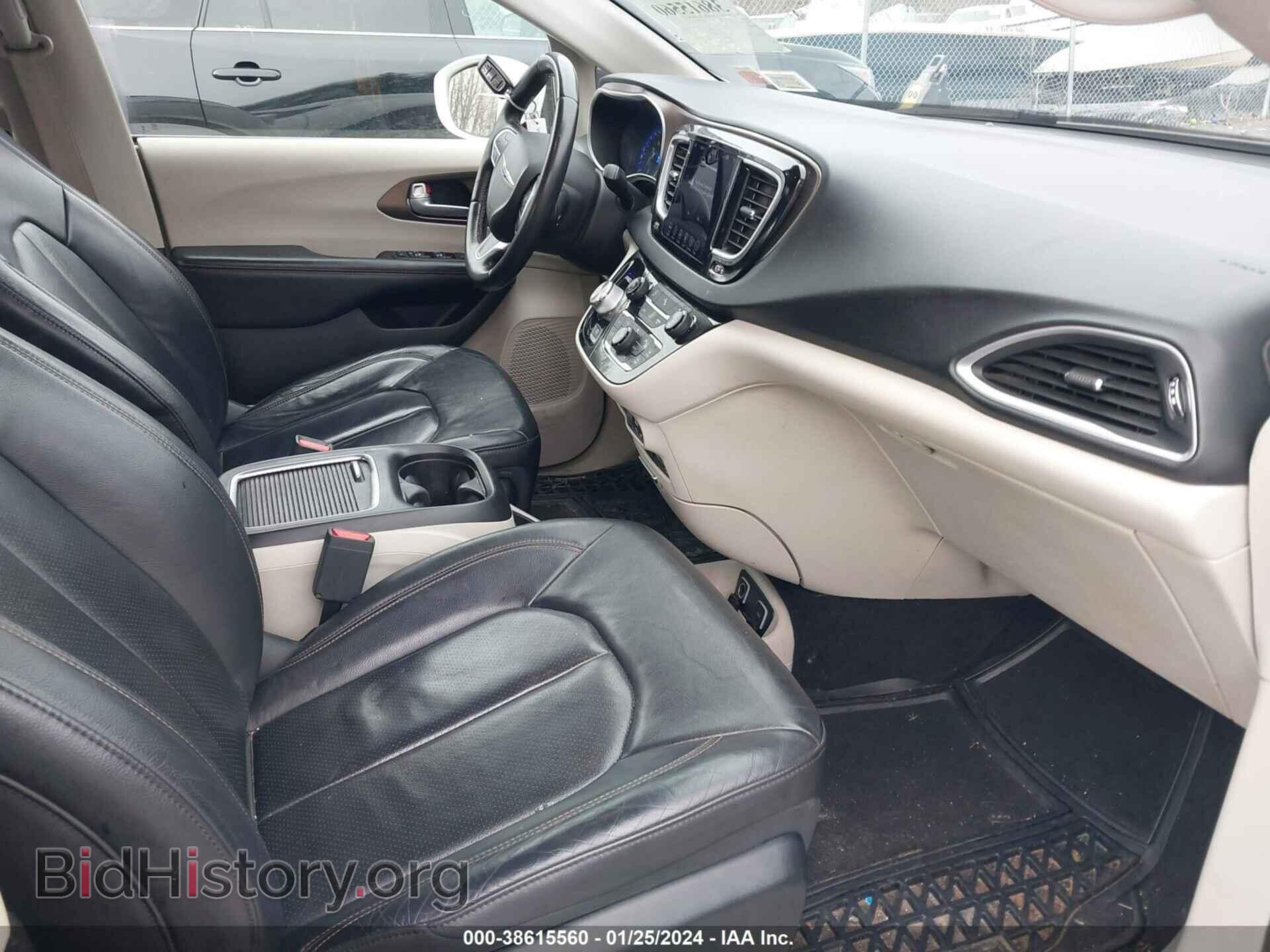2018 CHRYSLER PACIFICA - VIN: 2C4RC1EG4JR260726 - Фото 5