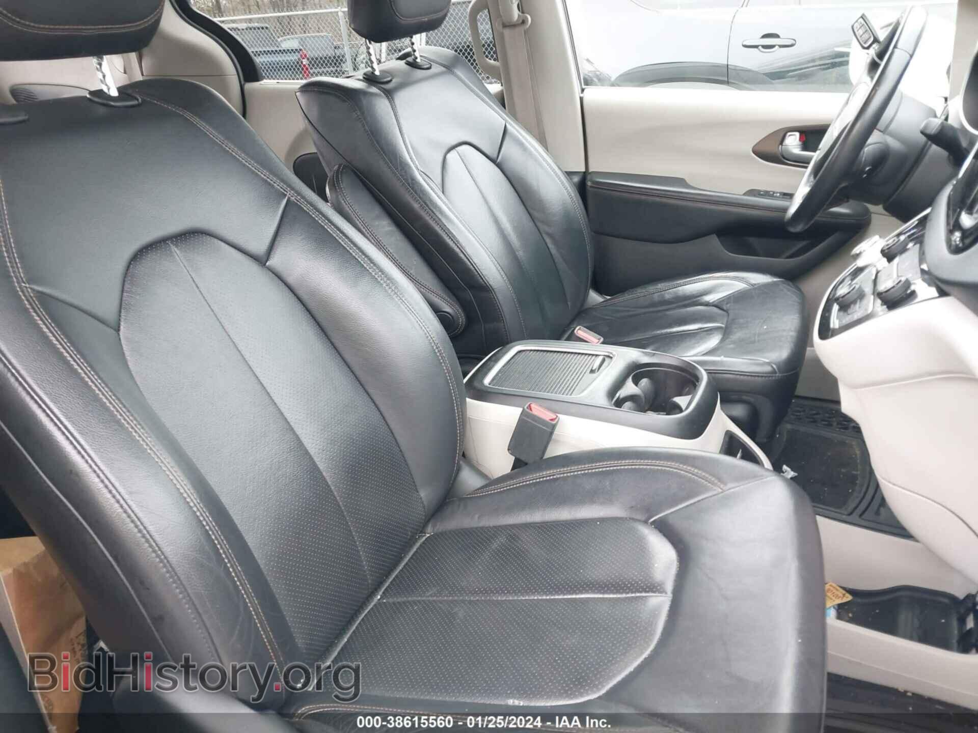 2018 CHRYSLER PACIFICA - VIN: 2C4RC1EG4JR260726 - Фото 8