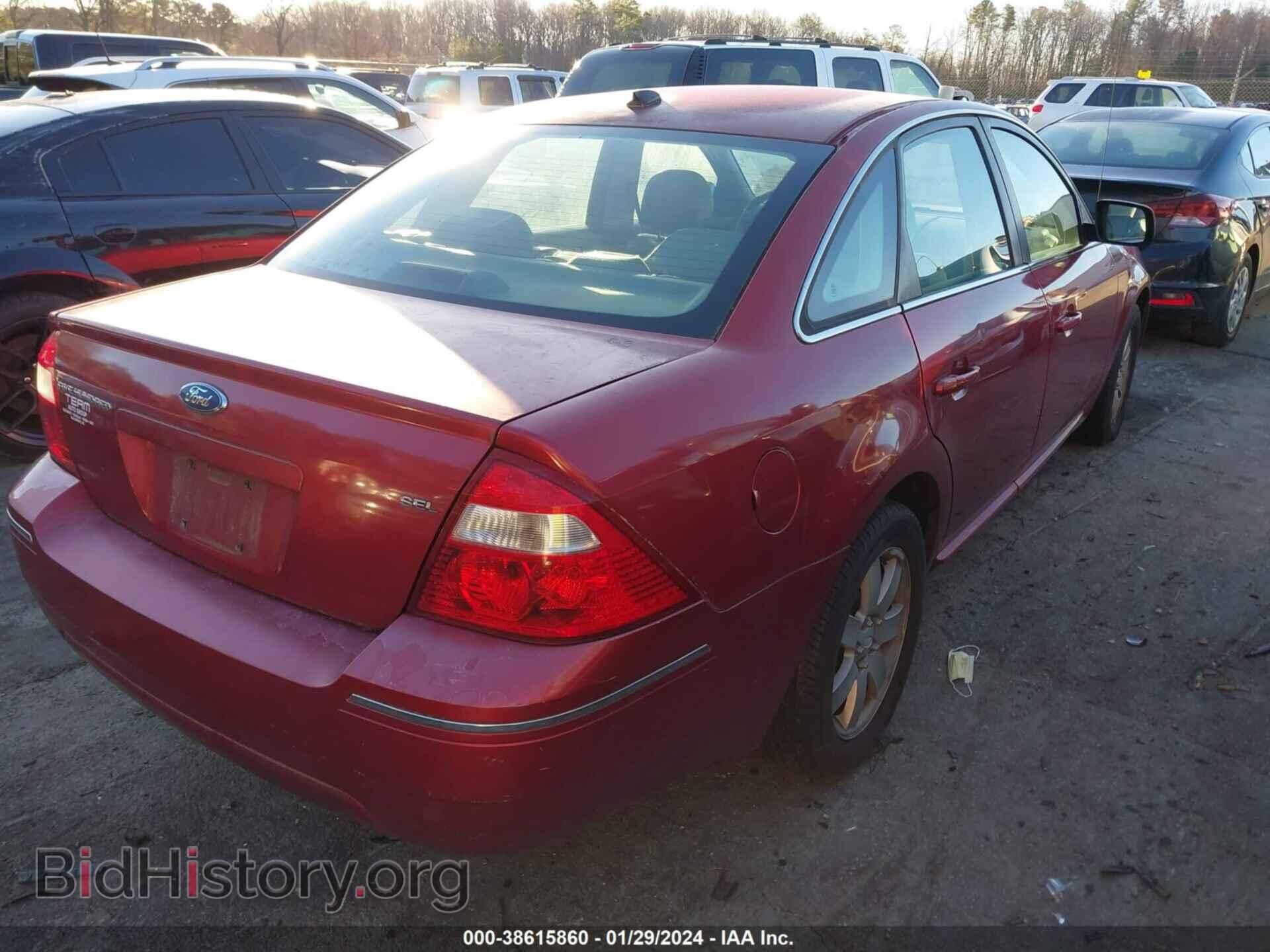 2007 FORD FIVE HUNDRED - VIN: 1FAFP24187G109267 - Фото 4