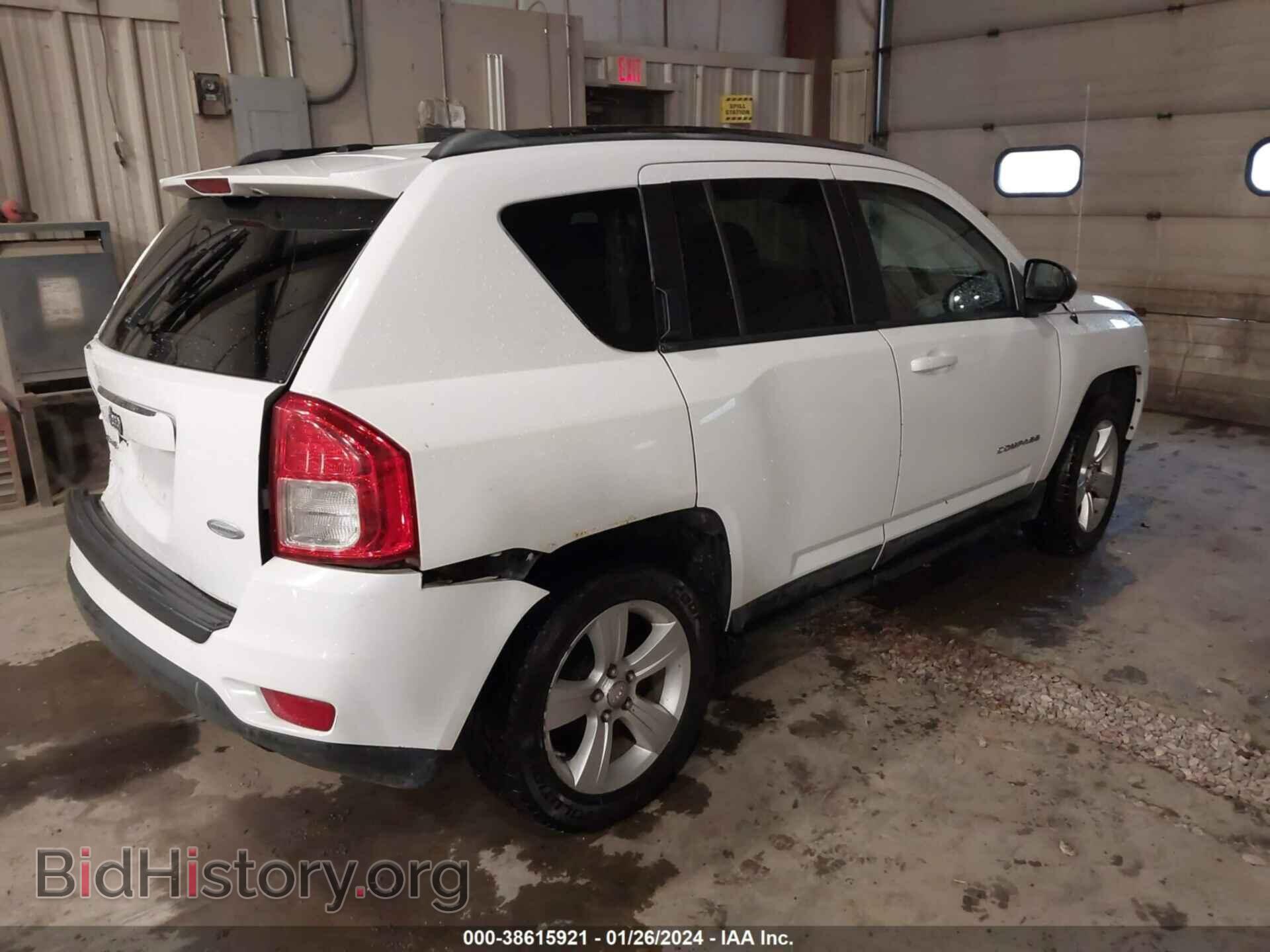 2011 JEEP COMPASS - VIN: 1J4NF1FB5BD240413 - Photo 4