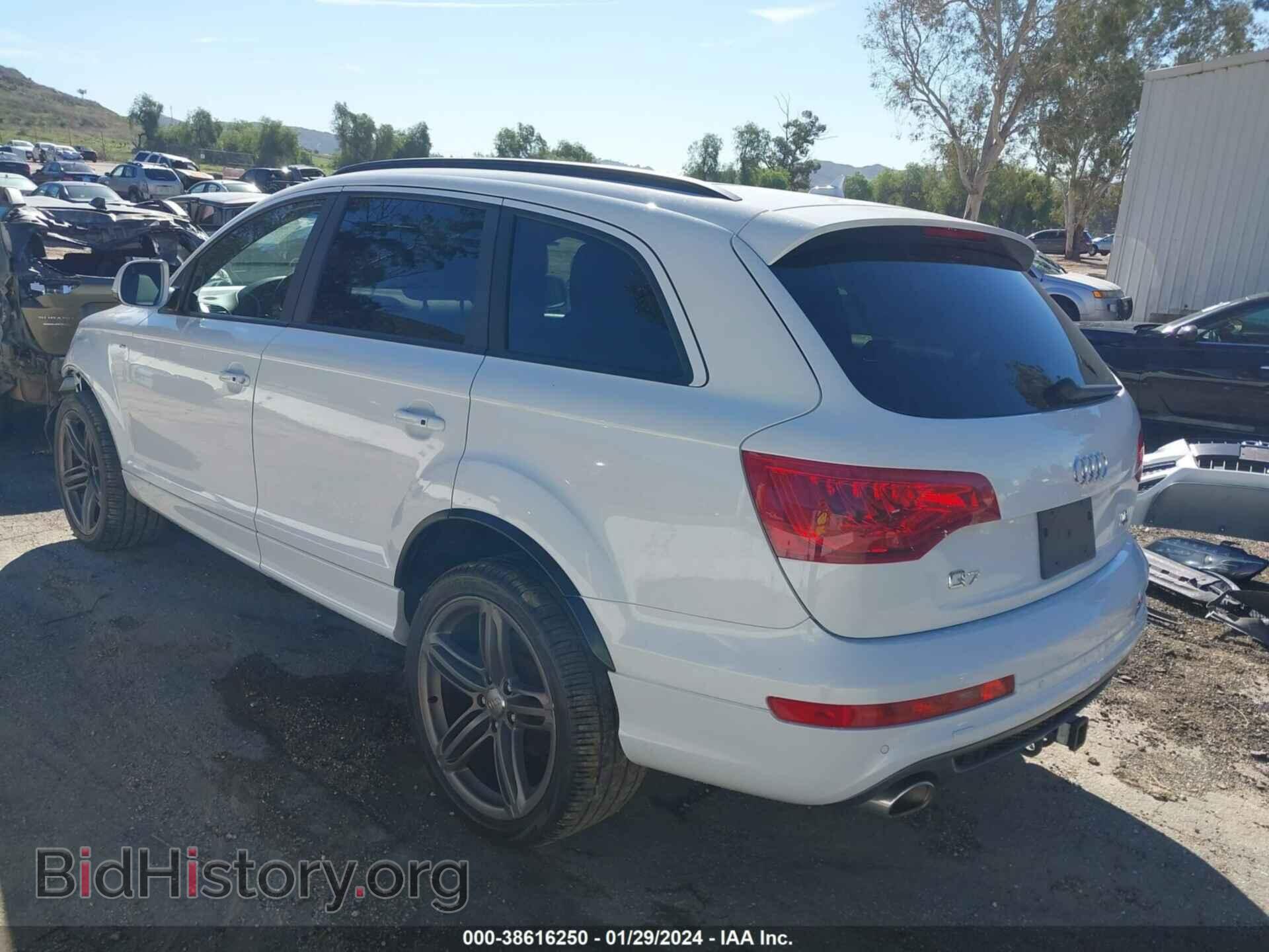 2014 AUDI Q7 - VIN: WA1WMAFE0ED016684 - Фото 3