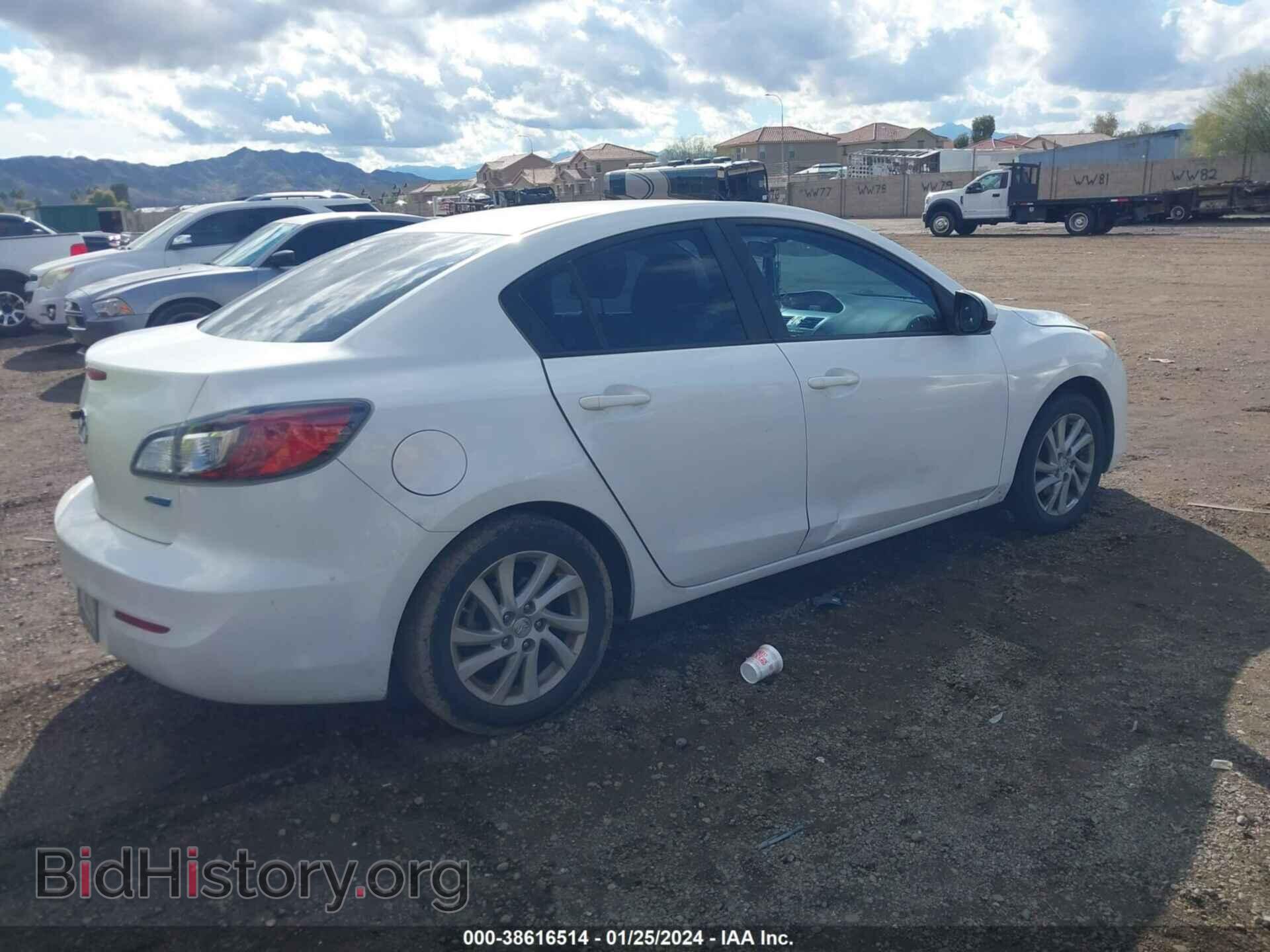 2012 MAZDA MAZDA3 - VIN: JM1BL1V76C1663647 - Photo 4