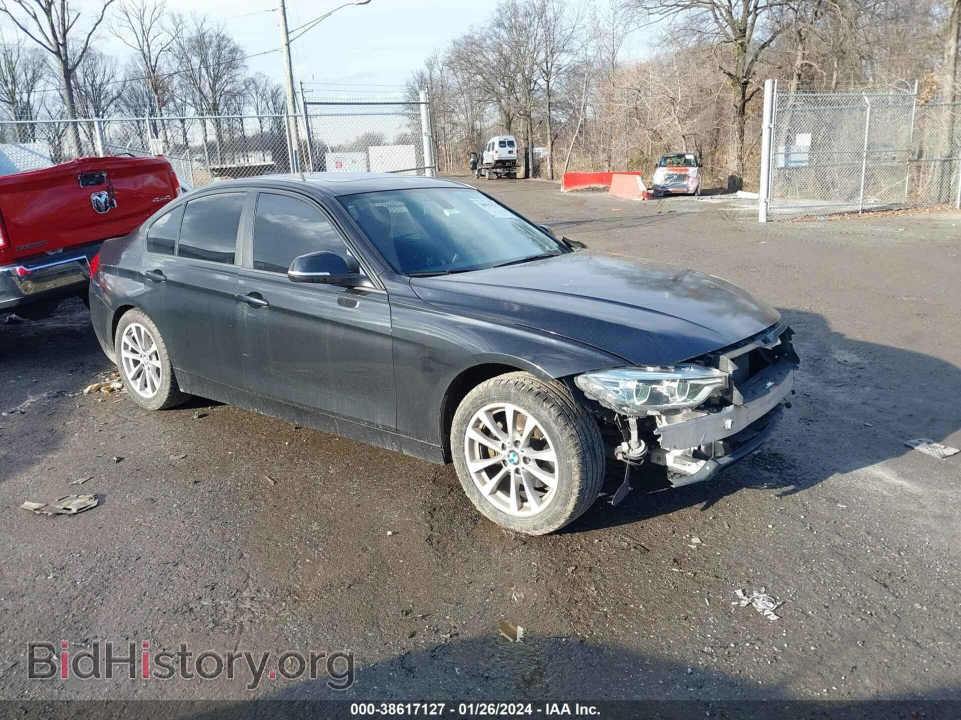 Фотография WBA8A3C53JA357948 - BMW 320I 2018