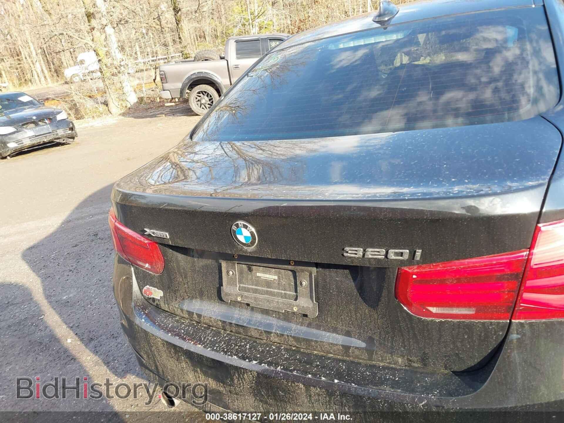 2018 BMW 320I - VIN: WBA8A3C53JA357948 - Фото 17