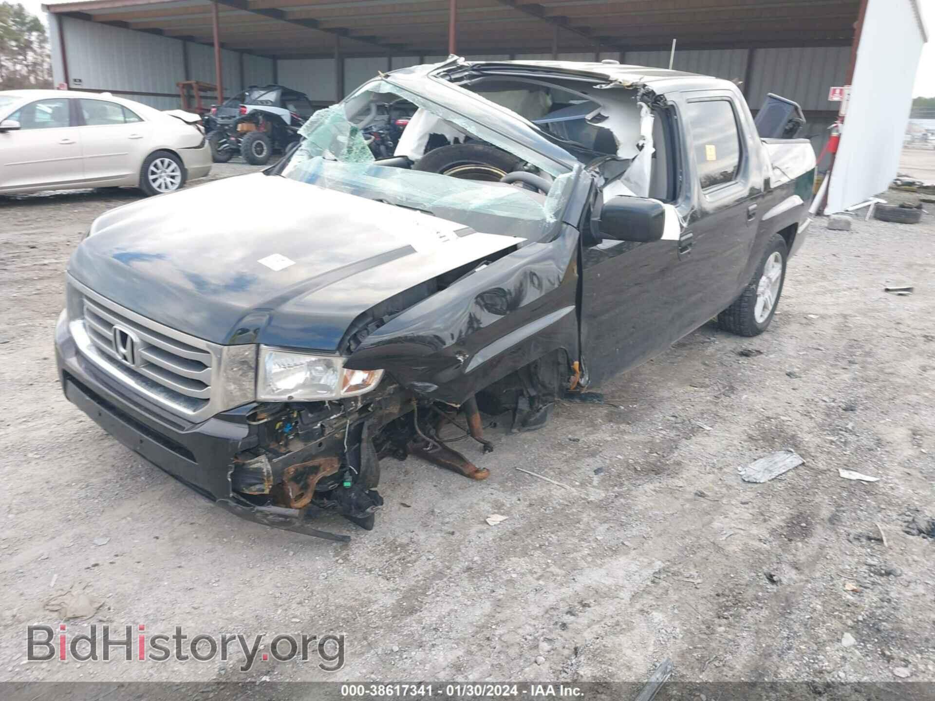 2013 HONDA RIDGELINE - VIN: 5FPYK1F50DB016915 - Фото 2
