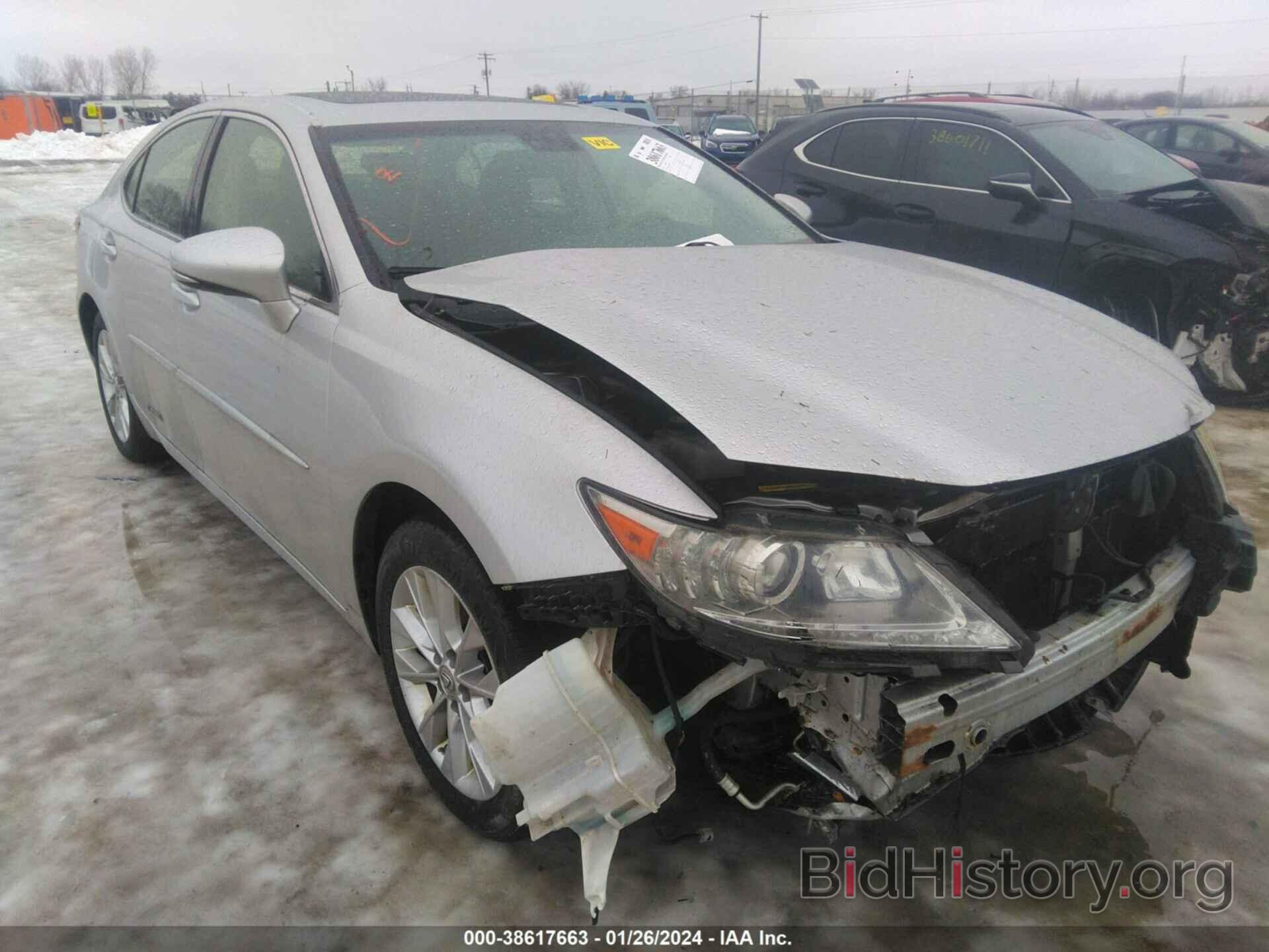 Photo JTHBW1GG2D2028892 - LEXUS ES 300H 2013