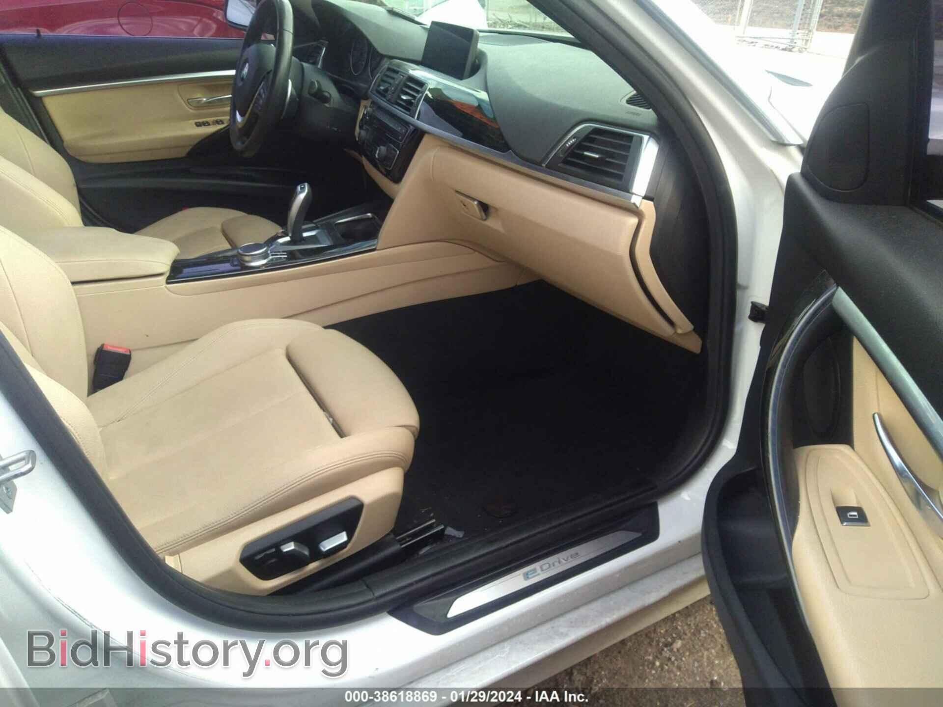 2017 BMW 330E - VIN: WBA8E1C36HA158989 - Photo 5