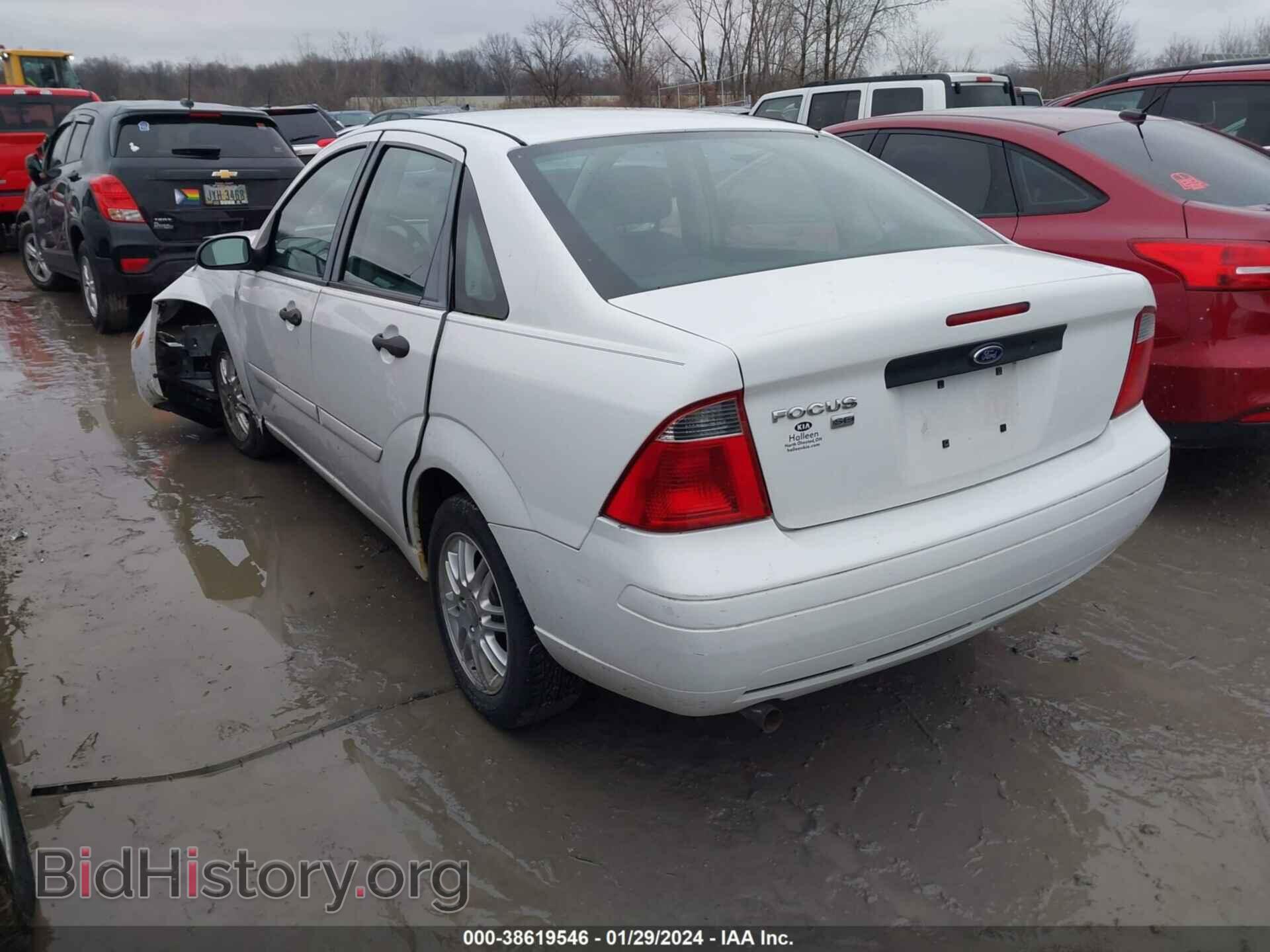 2007 FORD FOCUS - VIN: 1FAFP34N57W258783 - Фото 3