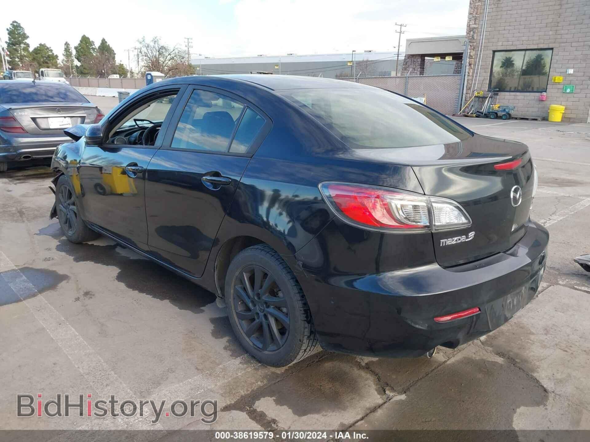 2013 MAZDA MAZDA3 - VIN: JM1BL1WP6D1723507 - Фото 3