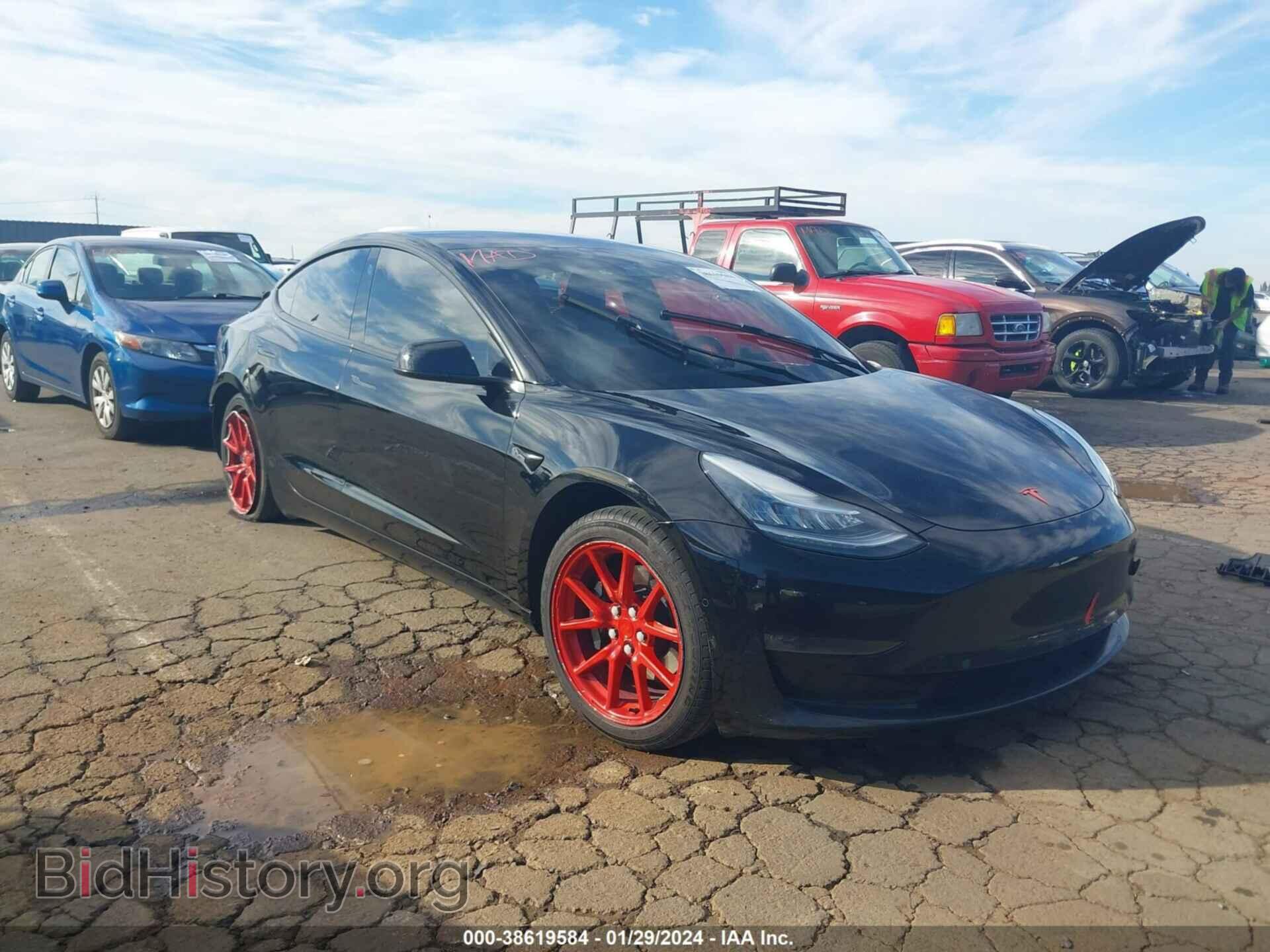 Фотография 5YJ3E1EA6JF155354 - TESLA MODEL 3 2018