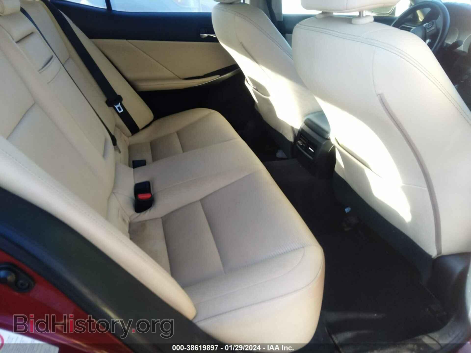 2014 LEXUS IS 250 - VIN: JTHBF1D21E5029752 - Photo 8
