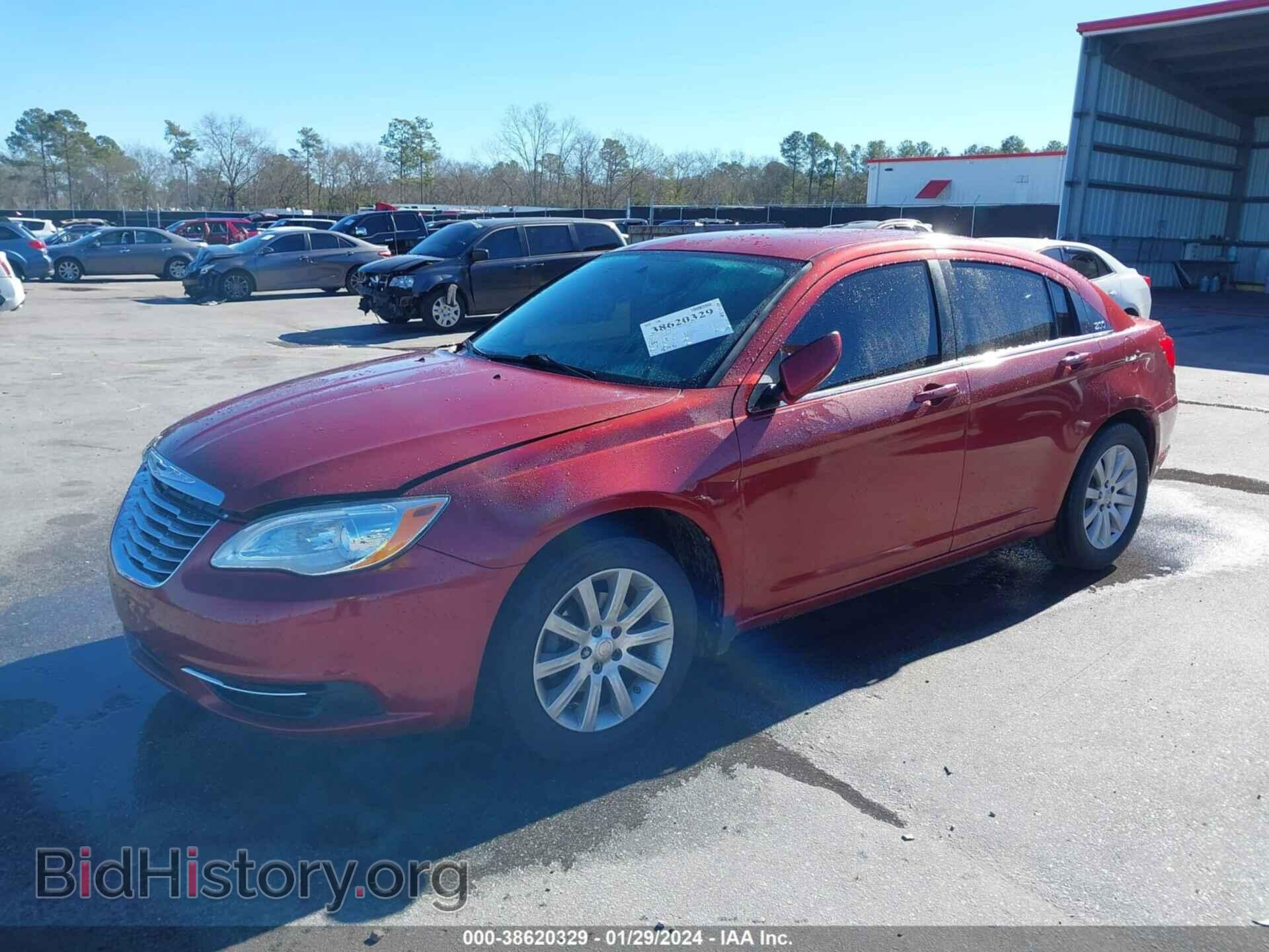 2011 CHRYSLER 200 - VIN: 1C3BC1FB2BN533024 - Фото 2