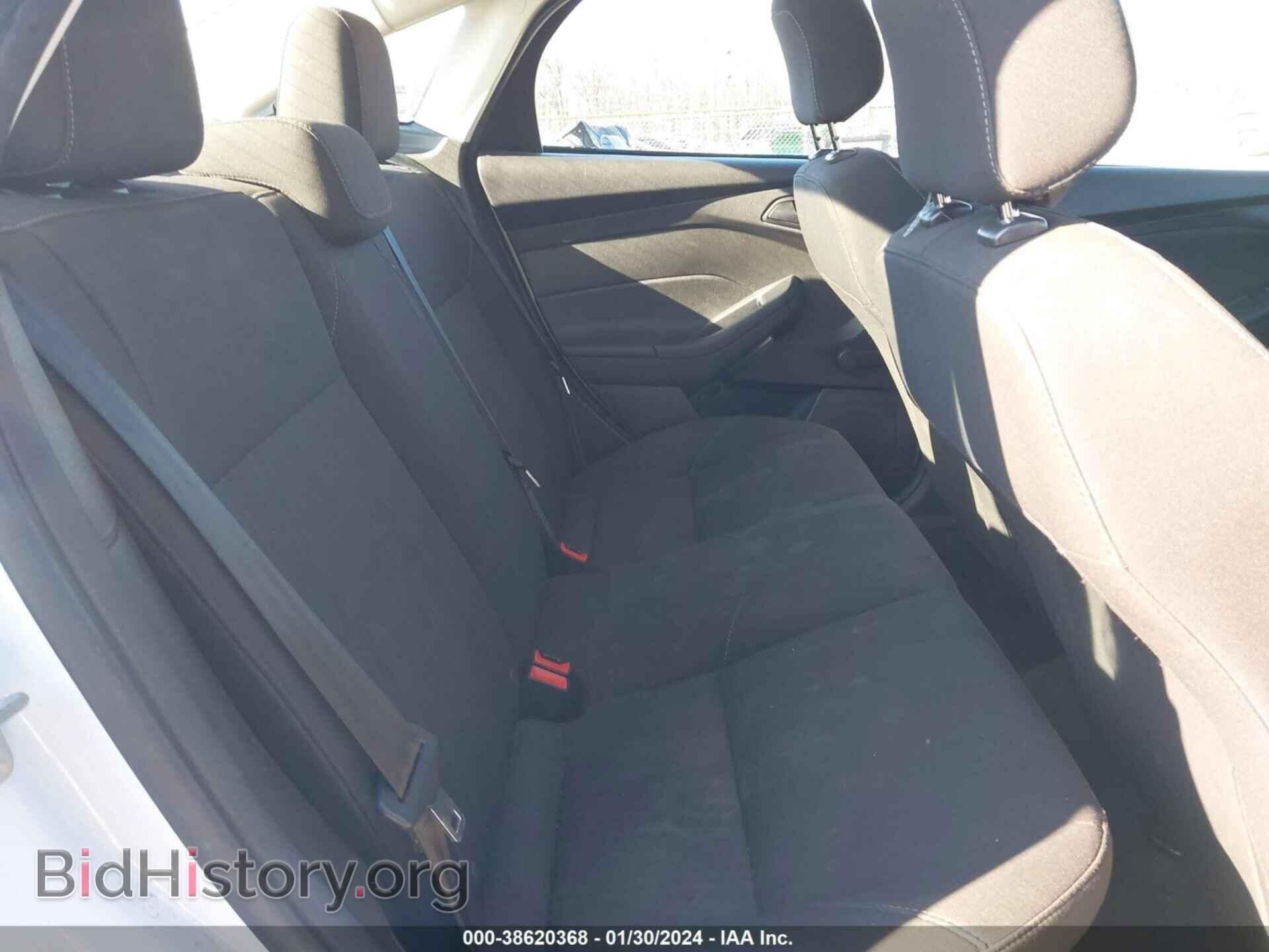 2016 FORD FOCUS - VIN: 1FADP3E20GL393814 - Фото 8